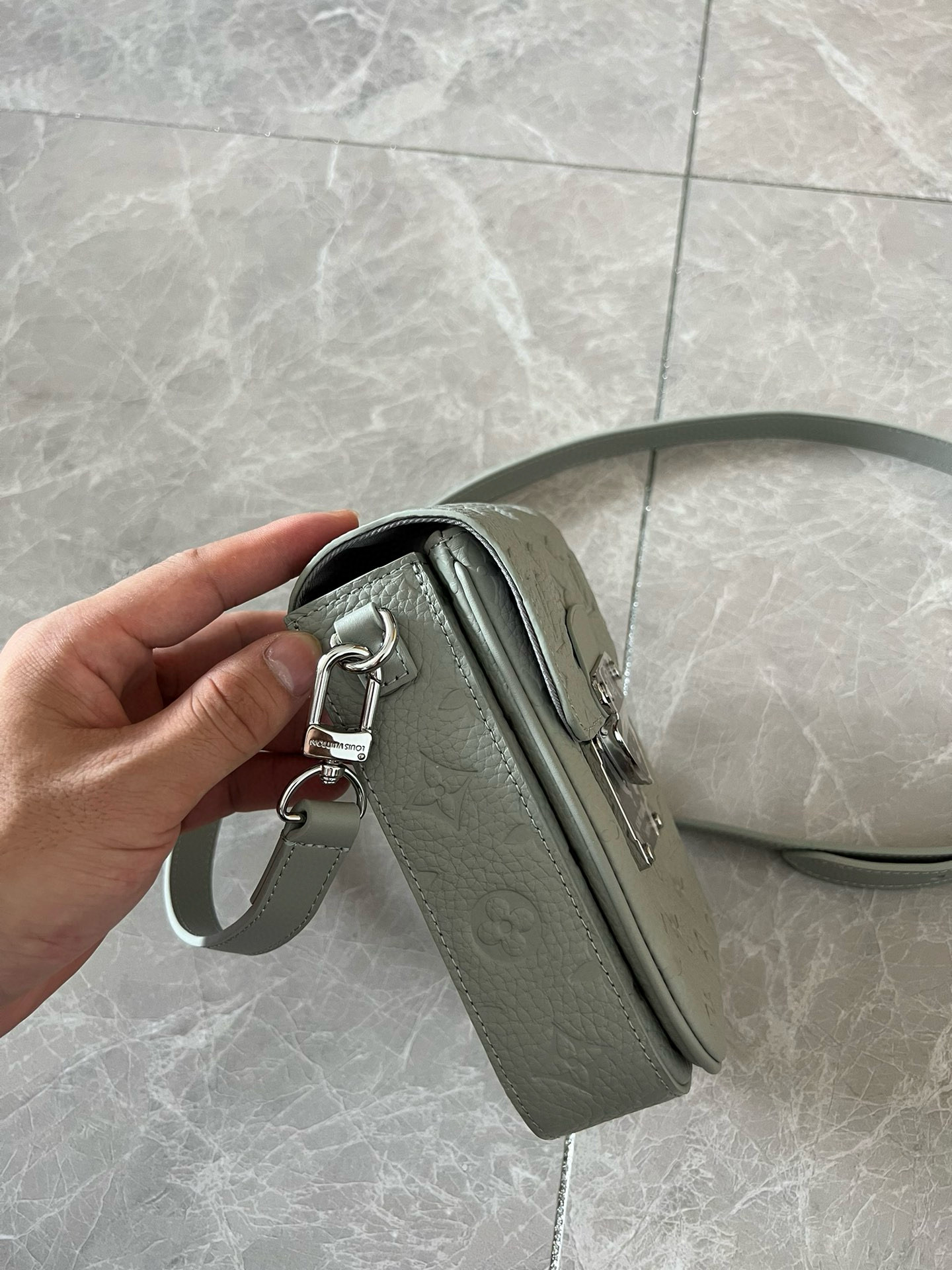 Louis Vuitton Bag – BBMC1038