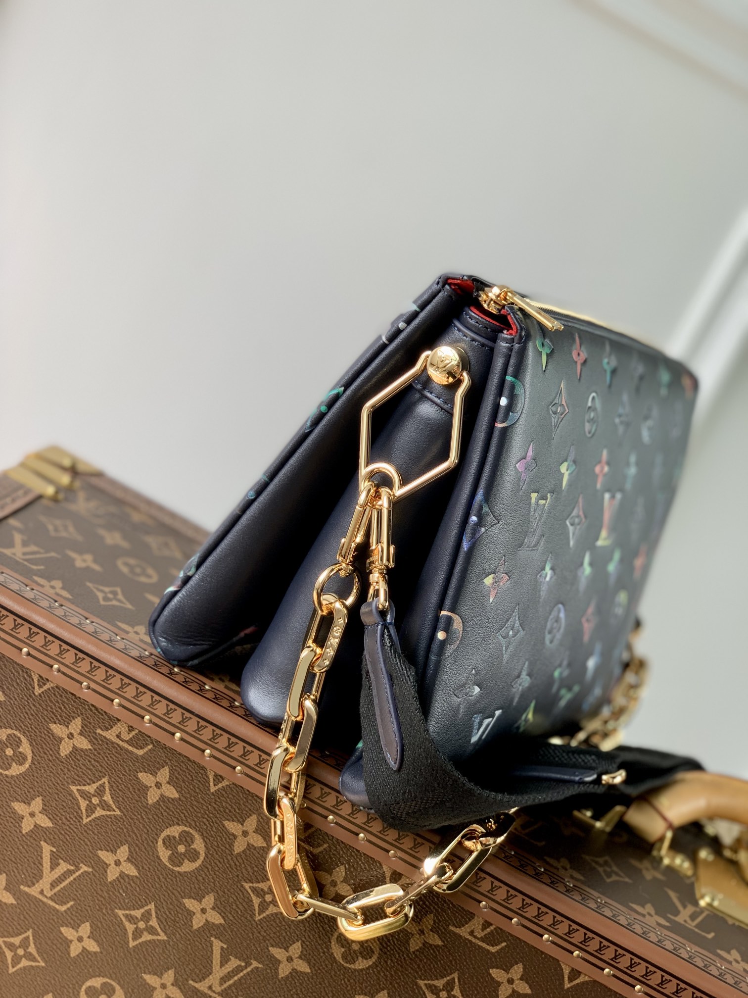 Louis Vuitton Shoulder Bag – LVSH1195