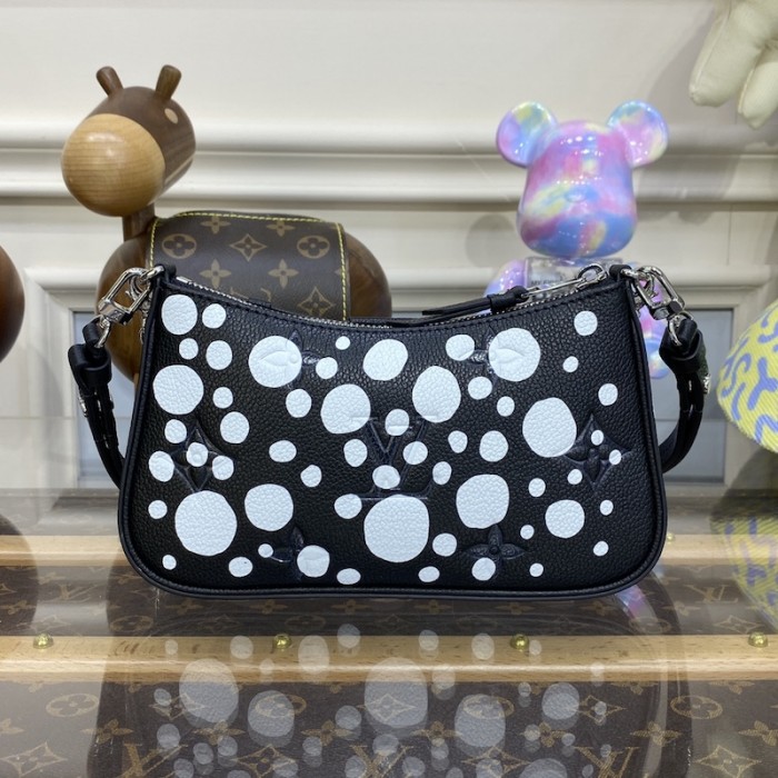 Louis Vuitton Pouches – LVPC1026