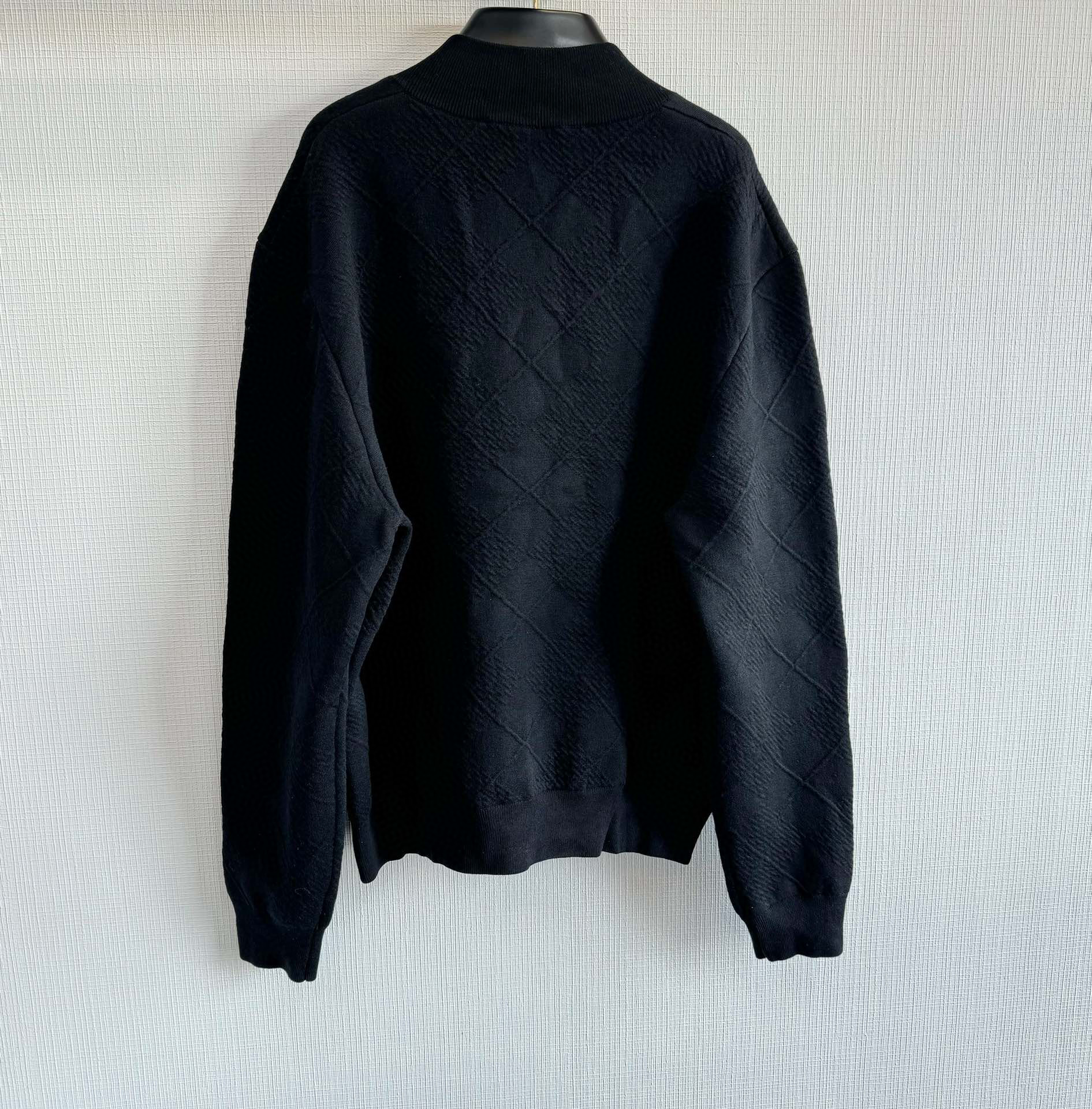 Louis Vuitton Zip Sweater – TRJK1175