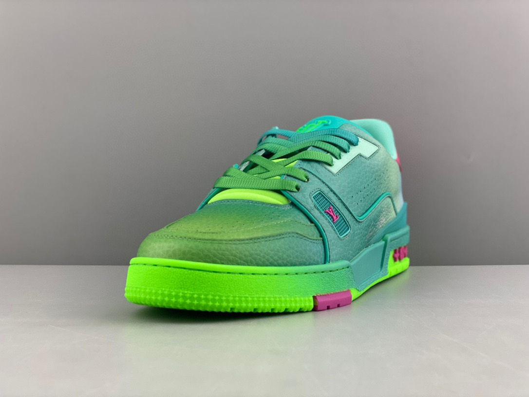 Louis Vuitton Sneaker – LSVT1175