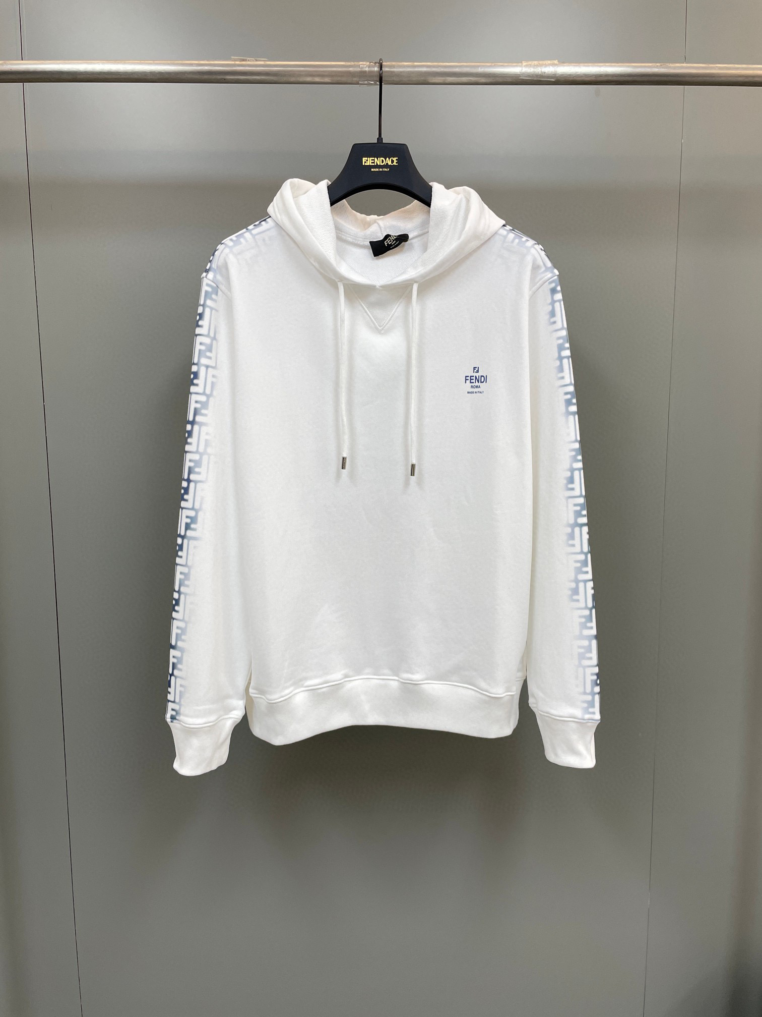 Fendi Hoodie – SWHO1901