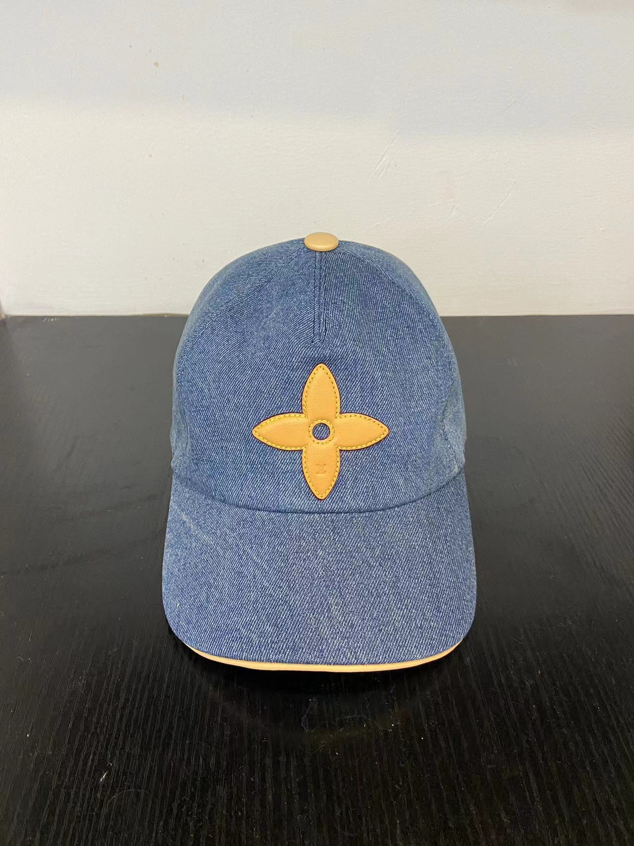 Louis Vuitton Cap – SCHA1048