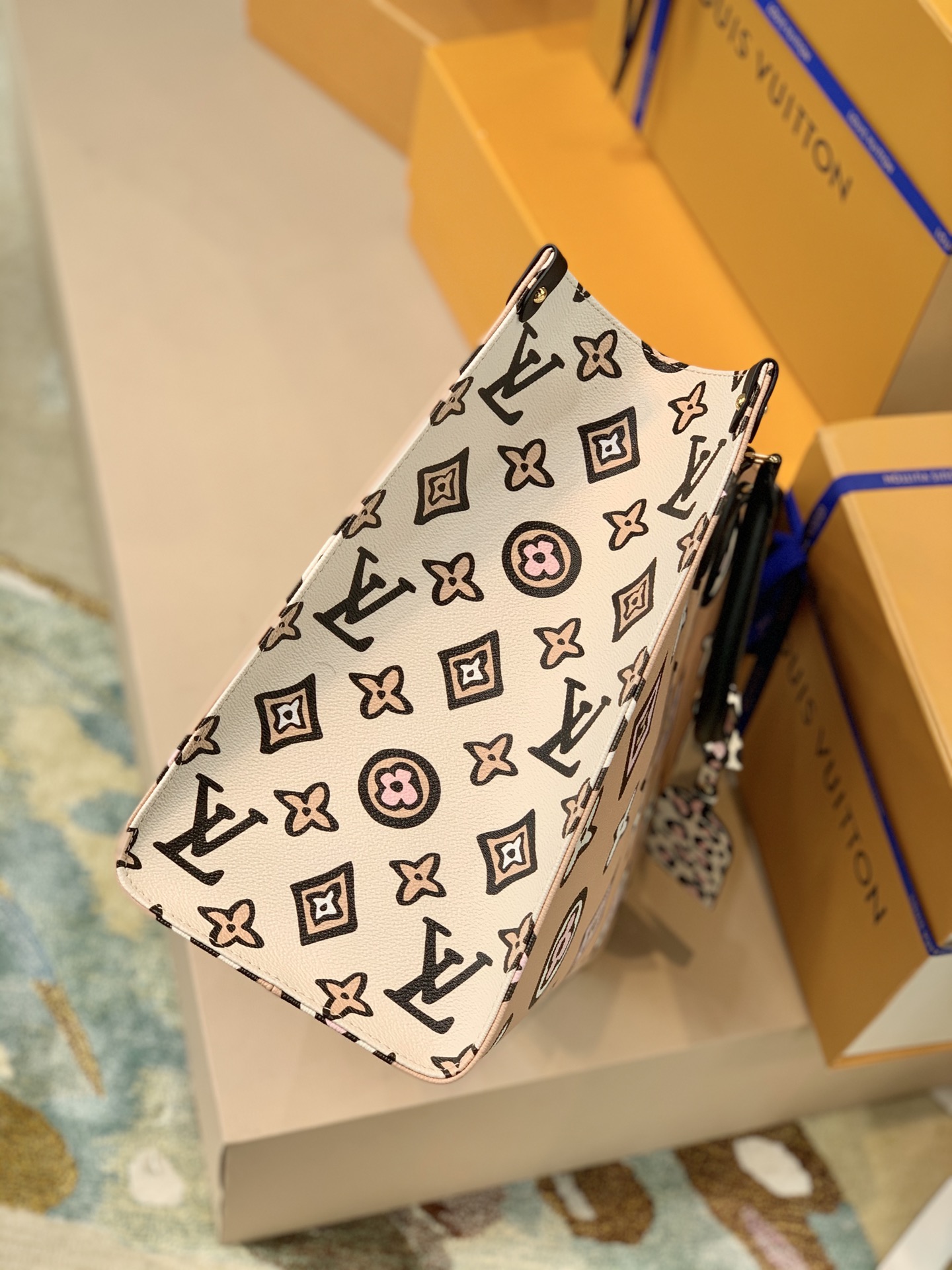 Louis Vuitton Tote Bag – LVTB1126