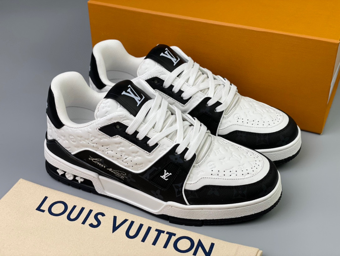 Louis Vuitton Sneaker – LSVT1223