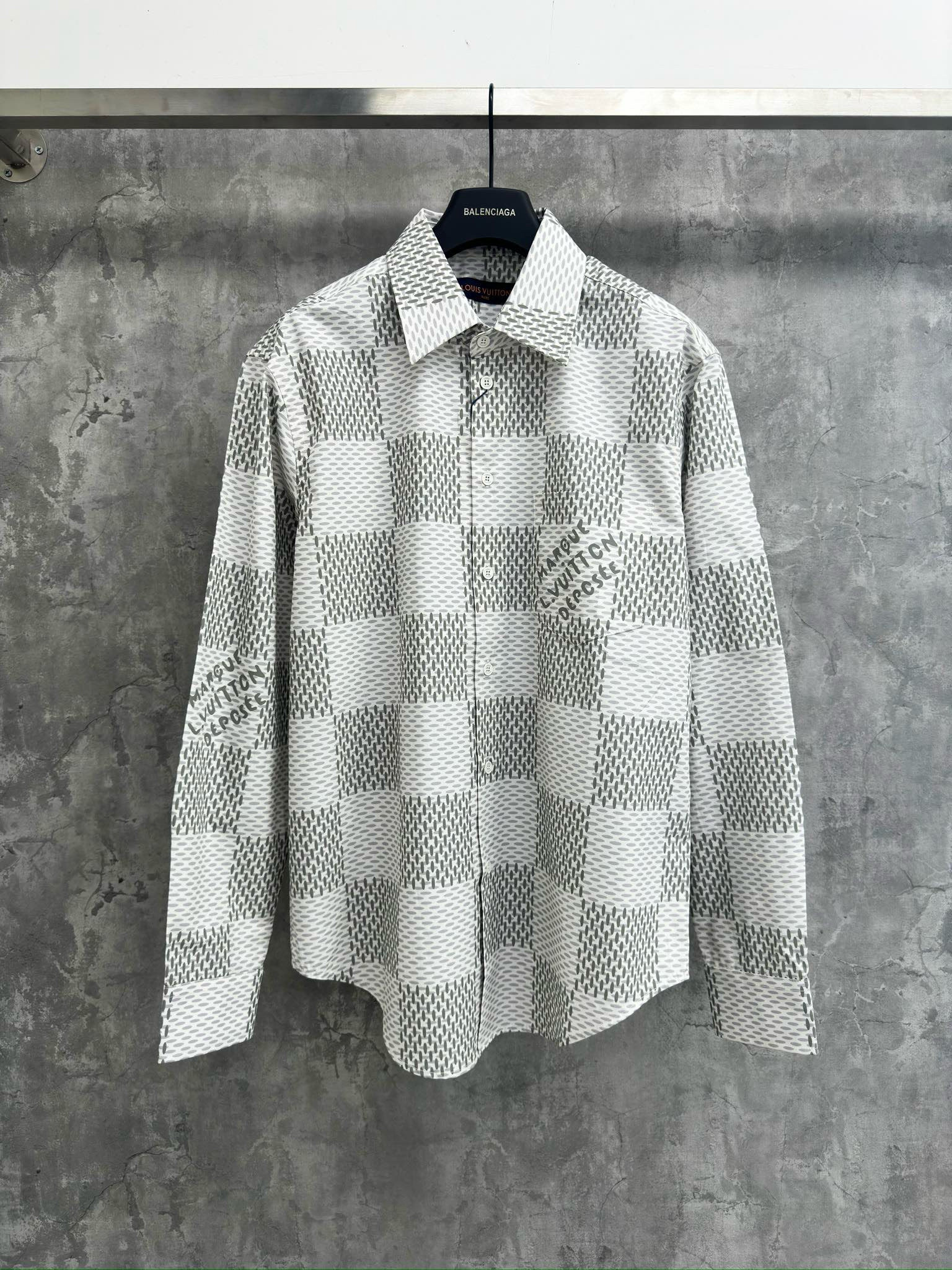 Louis Vuitton Shirt – SHTR1469