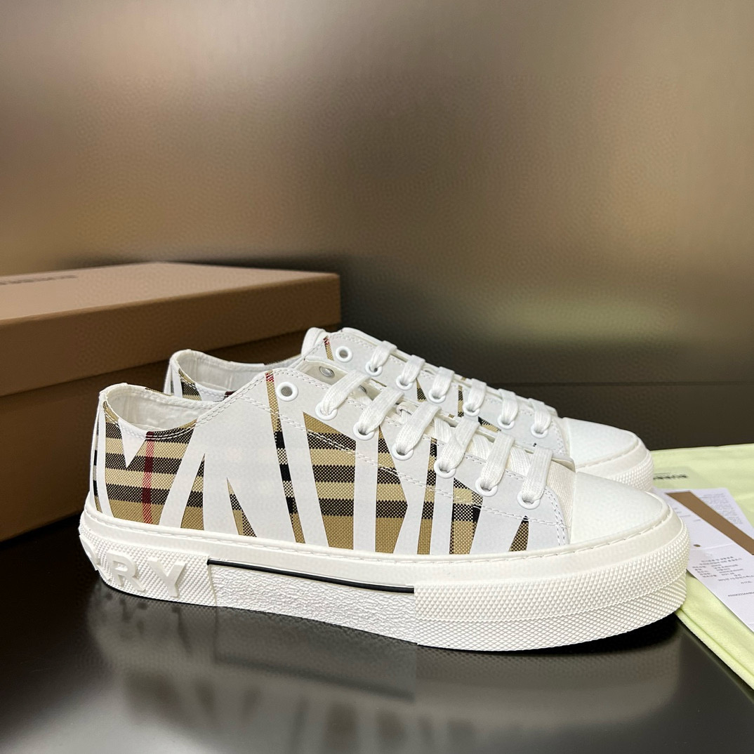 Burberry Sneaker – BBRY1027