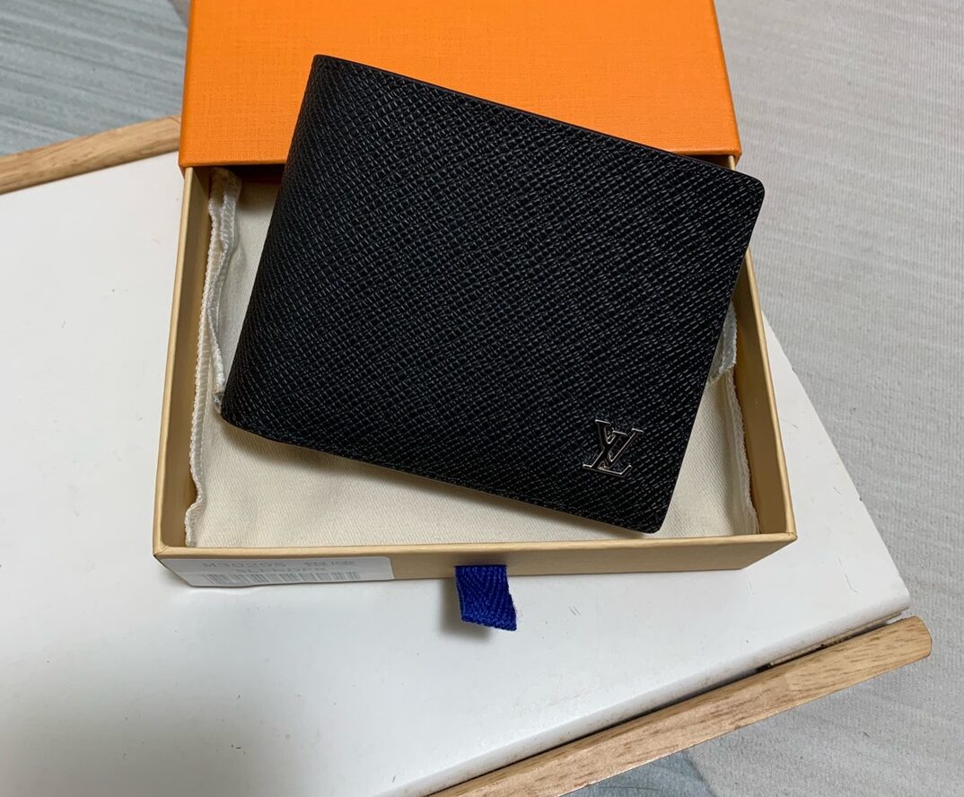 Louis Vuitton Wallet – MWLT1040