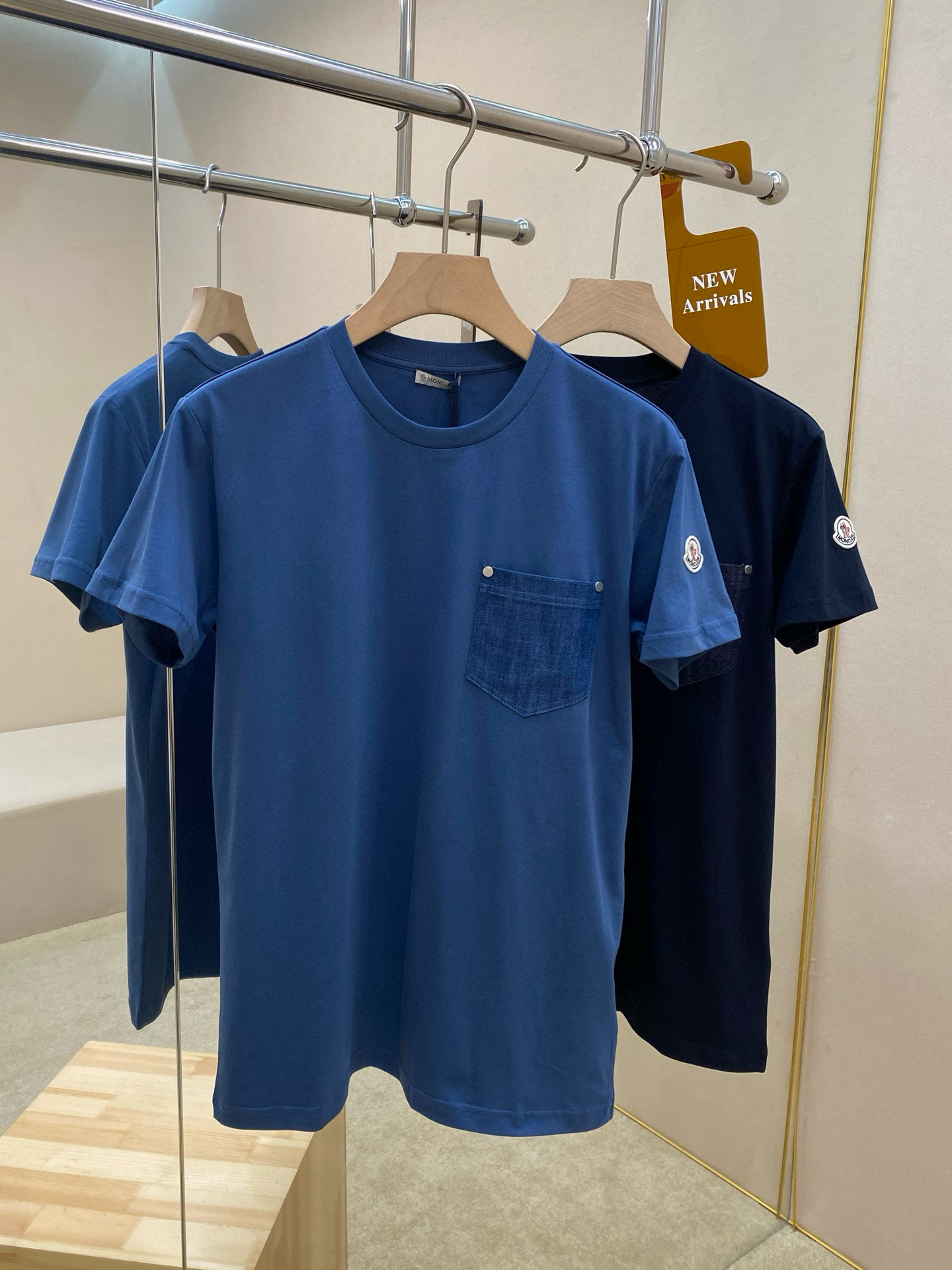 Moncler T-Shirt – TSHP3299