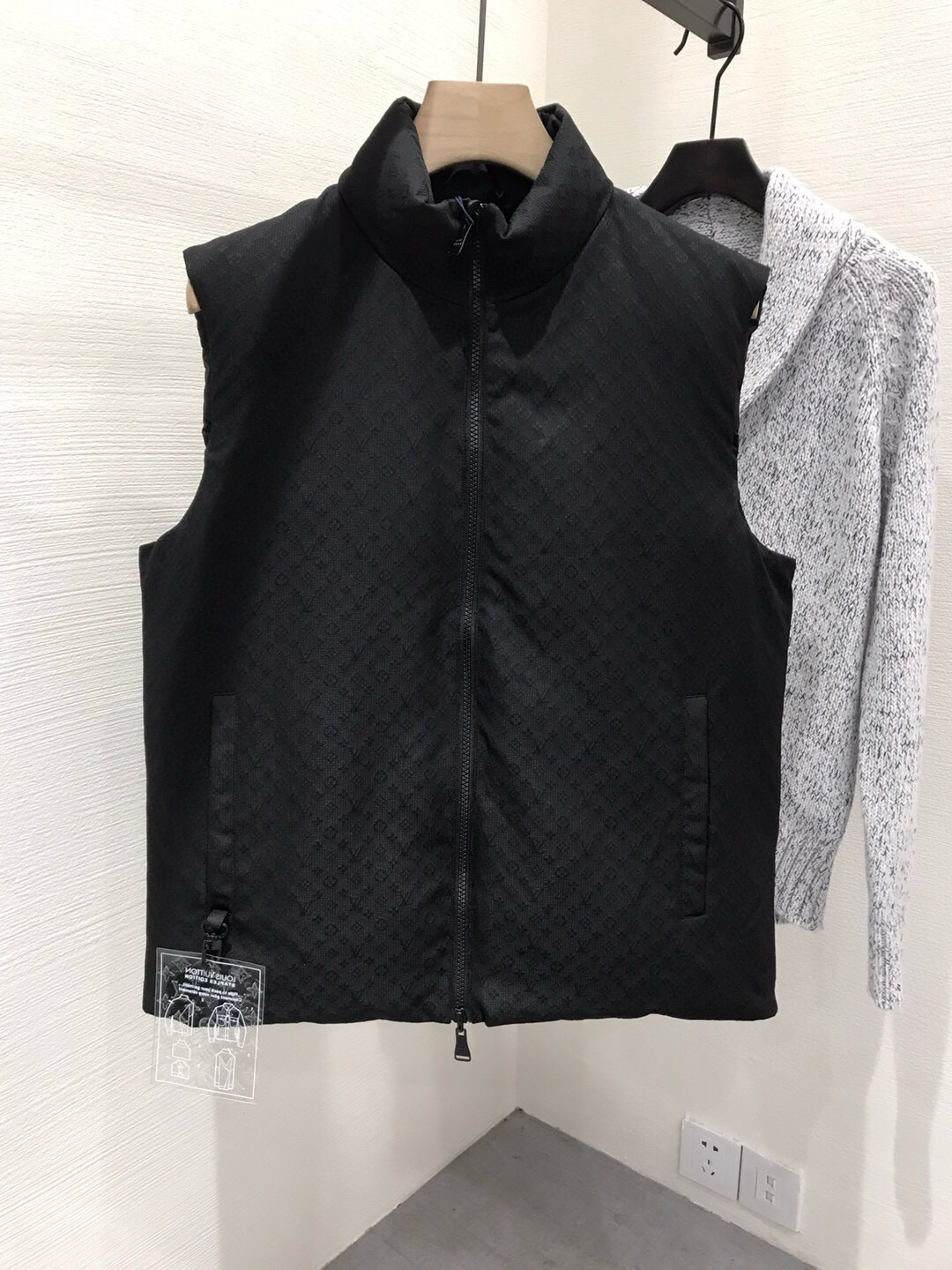 Louis Vuitton Vest – VEJK1117