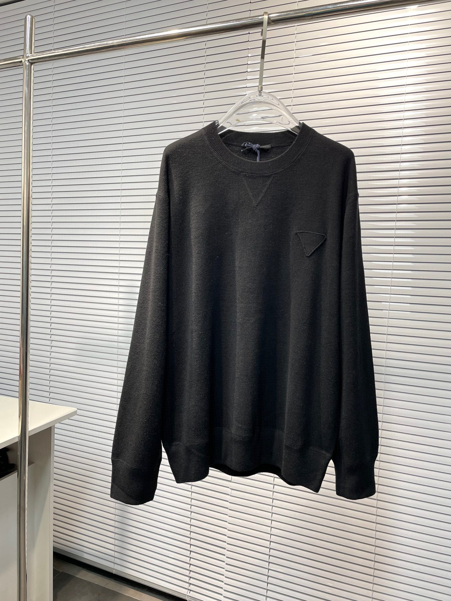 Prada Sweater – SWHO1882
