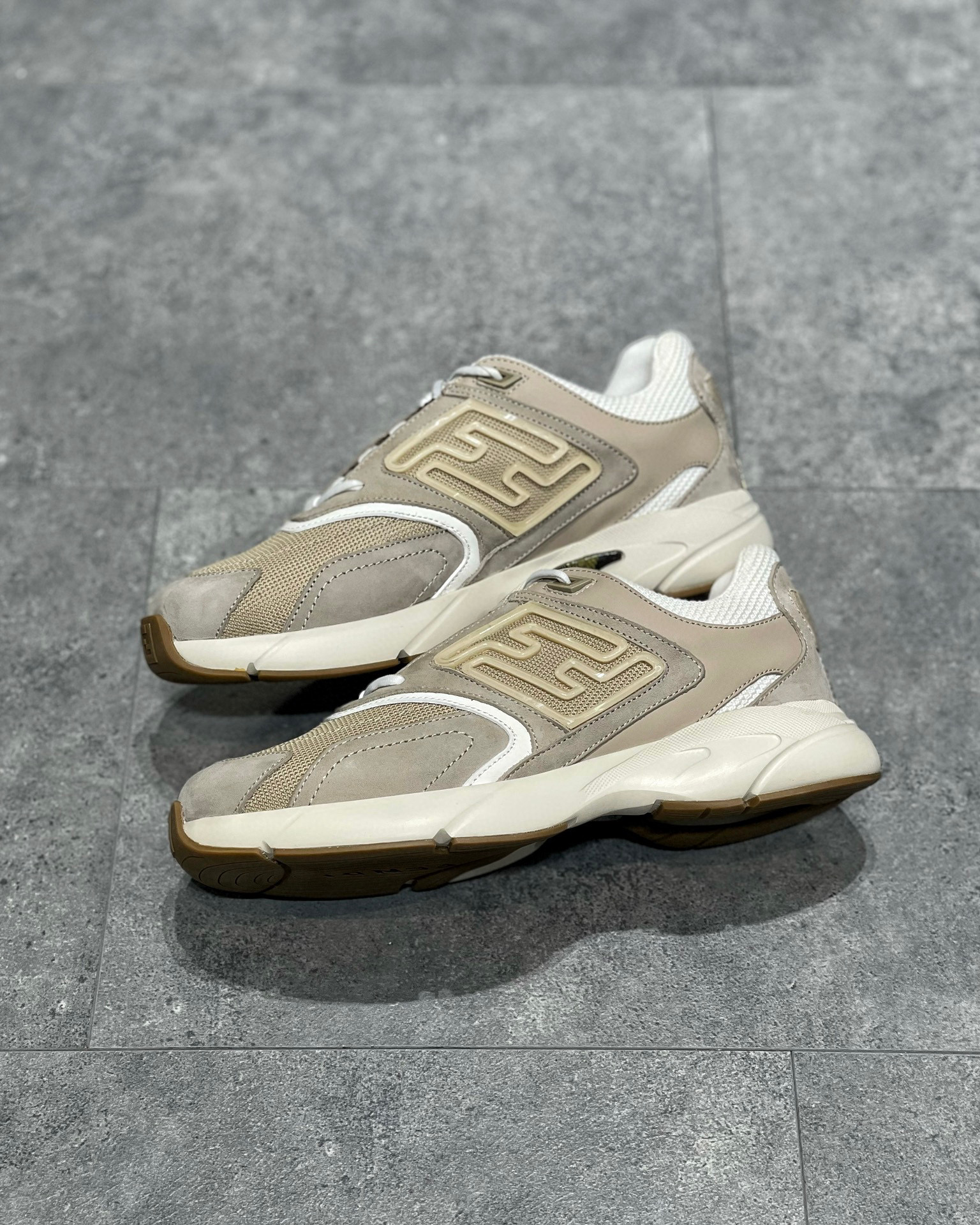 Fendi Sneaker – FEND1068