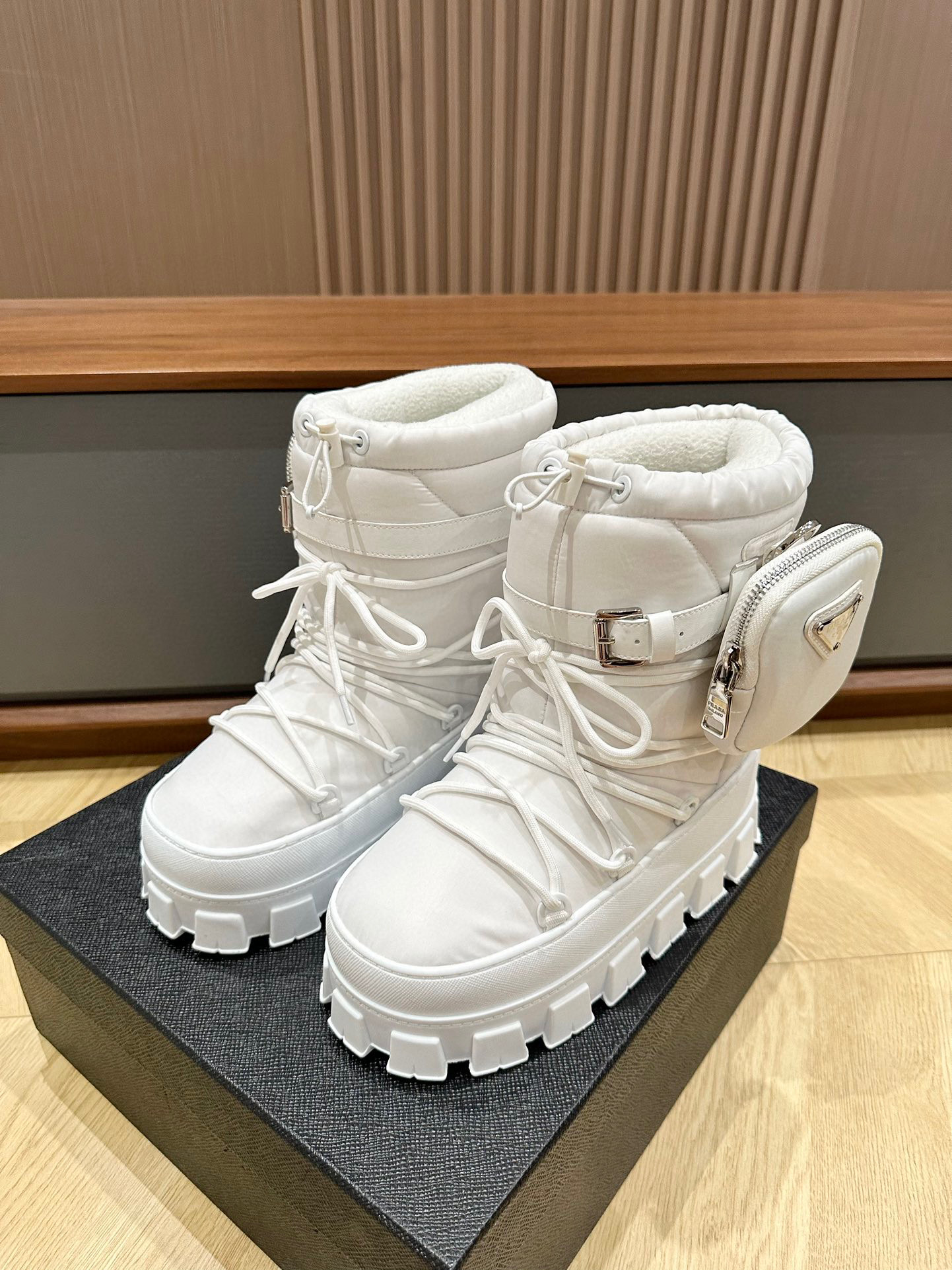 Prada Bots – WPRD1027