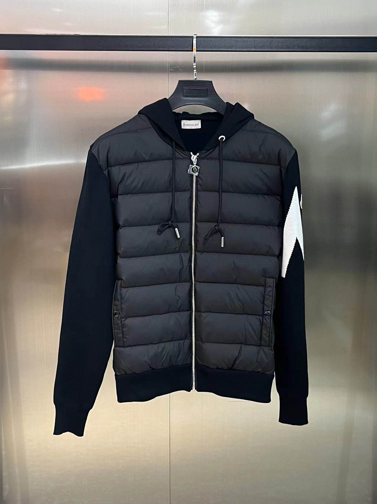 Moncler Zip Sweater – SWHO1949