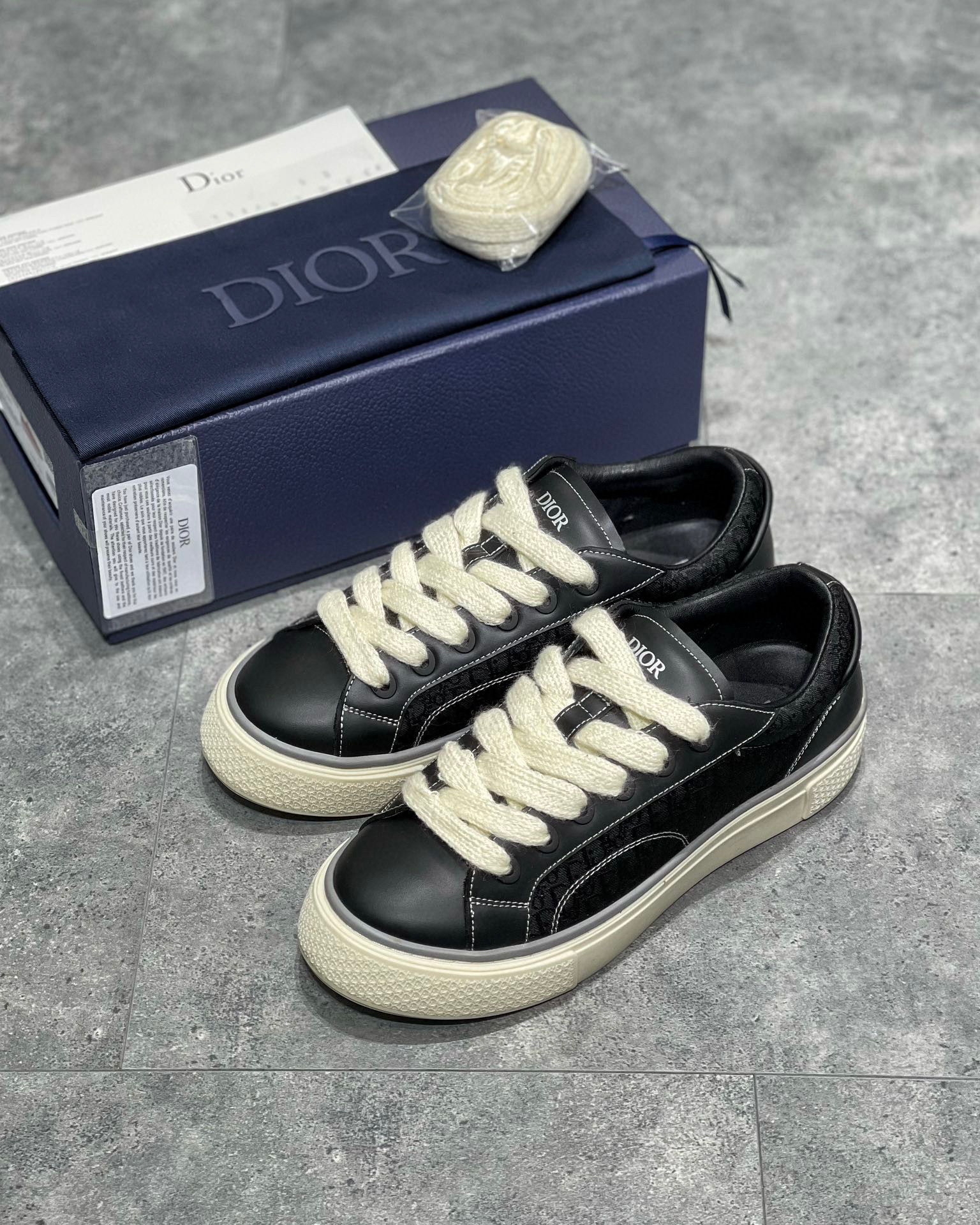 Dior B33 Sneaker – DIOR1228