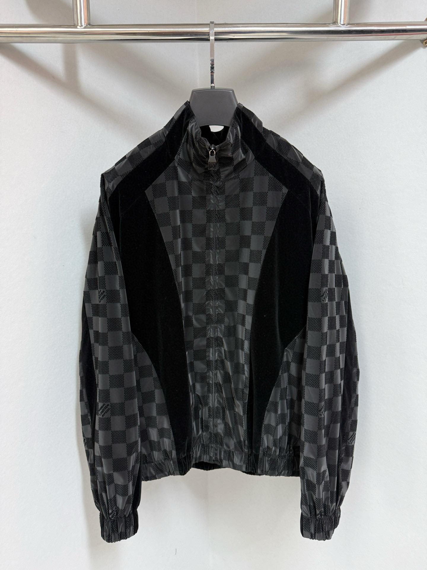 Louis Vuitton Tracksuit – TRSU1187