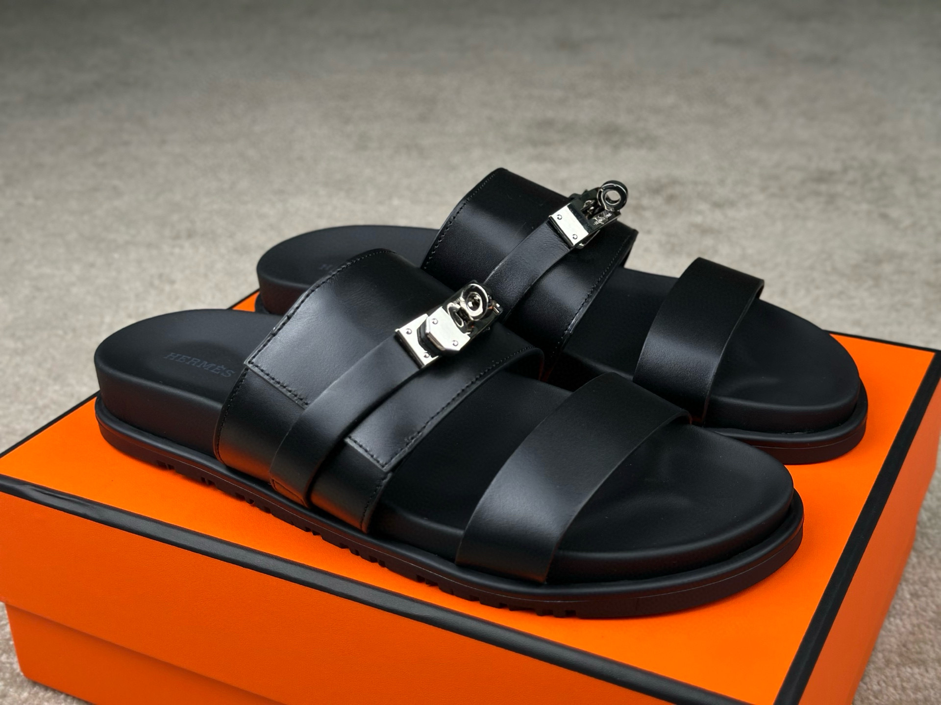 Hermes Slipper – SLPR1198