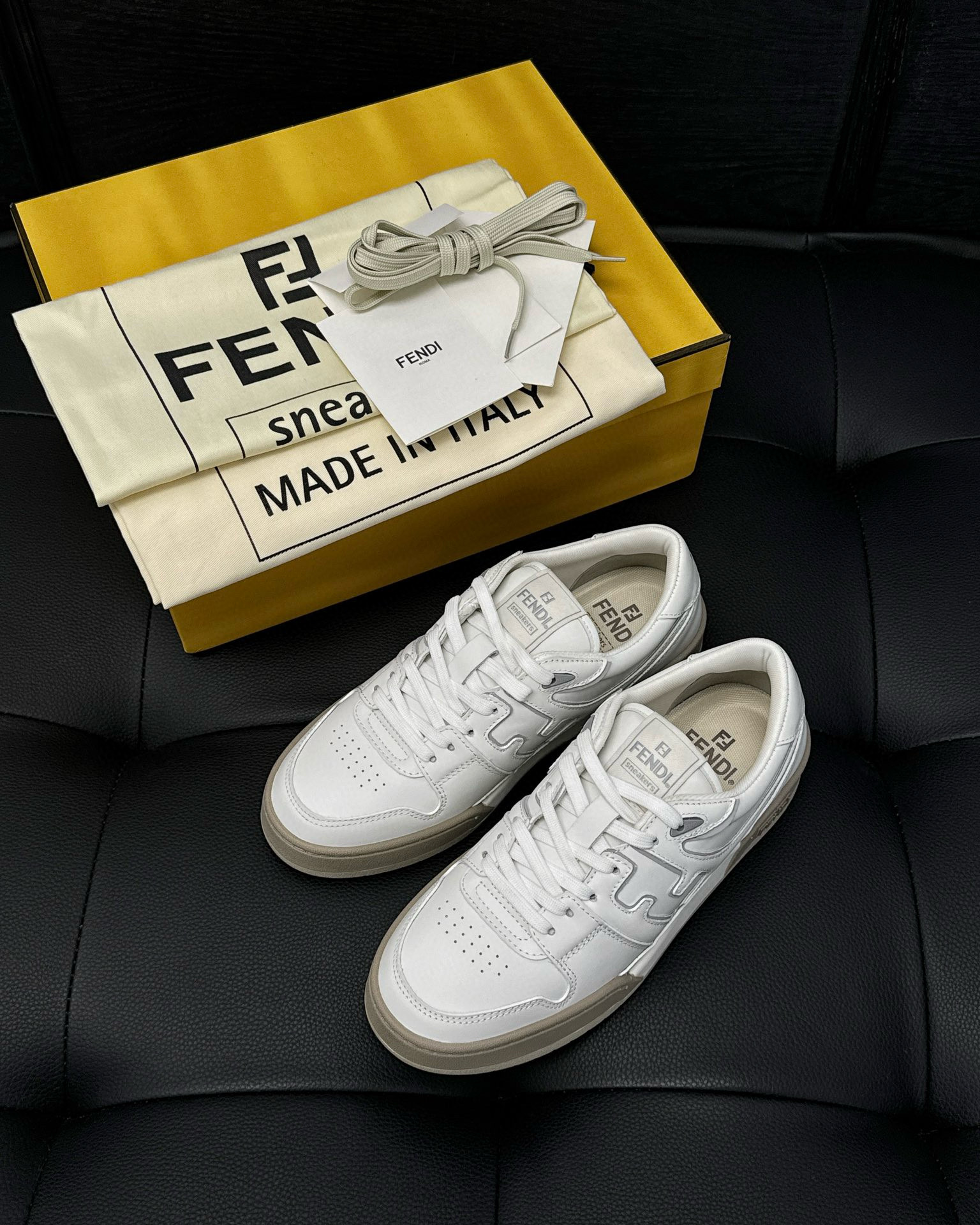 Fendi Sneaker – FEND1101