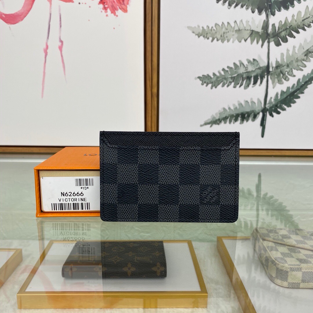 Louis Vuitton Wallet – MWLT1004