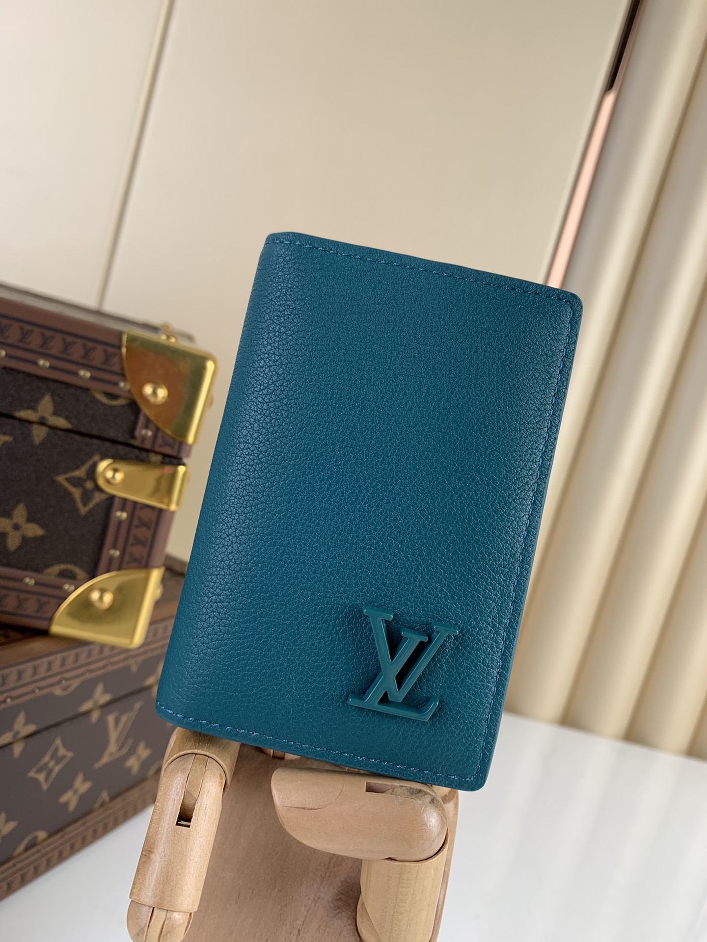 Louis Vuitton Wallet – MWLT1049