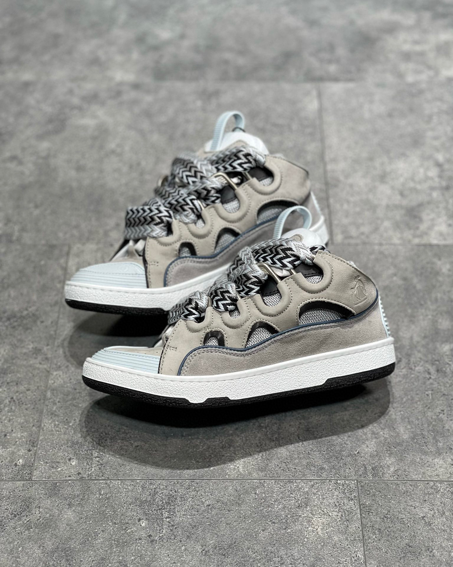 Lanvin Sneaker – LANV1004