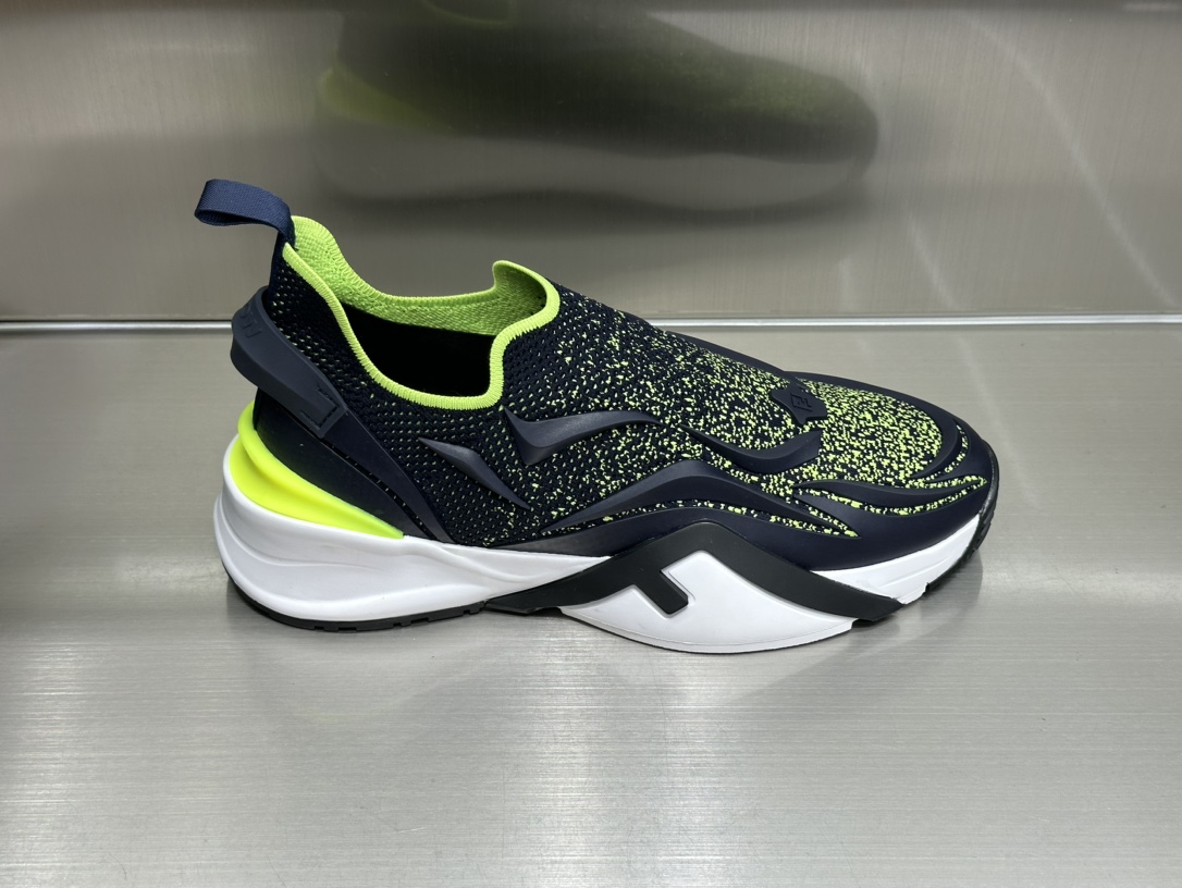 Fendi Sneaker – FEND1074