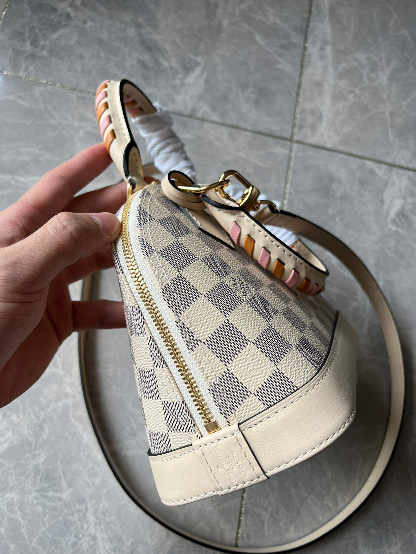 Louis Vuitton Shoulder Bag – LVSH1212