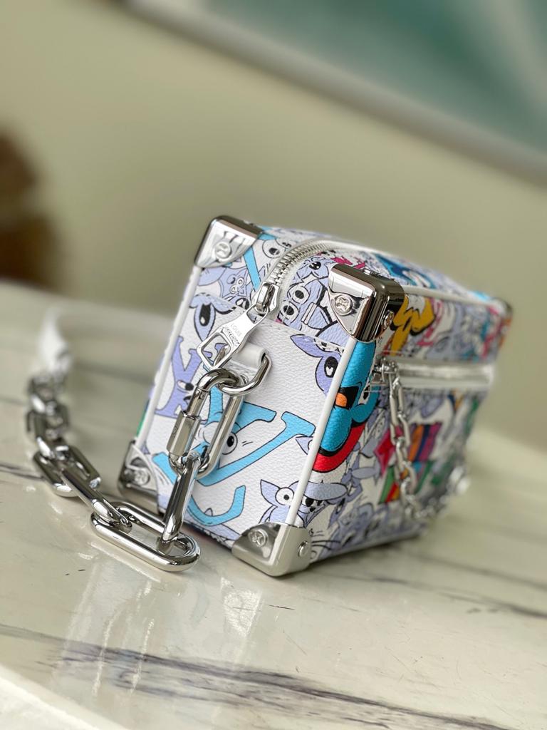 Louis Vuitton – BGBP1438