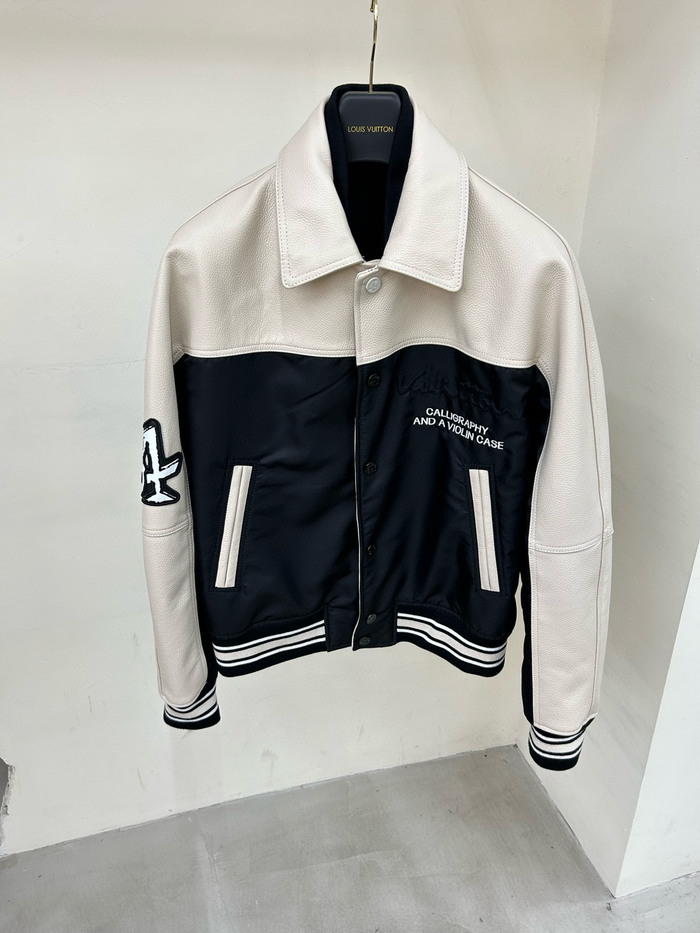 Louis Vuitton Jacket – CJKT1609