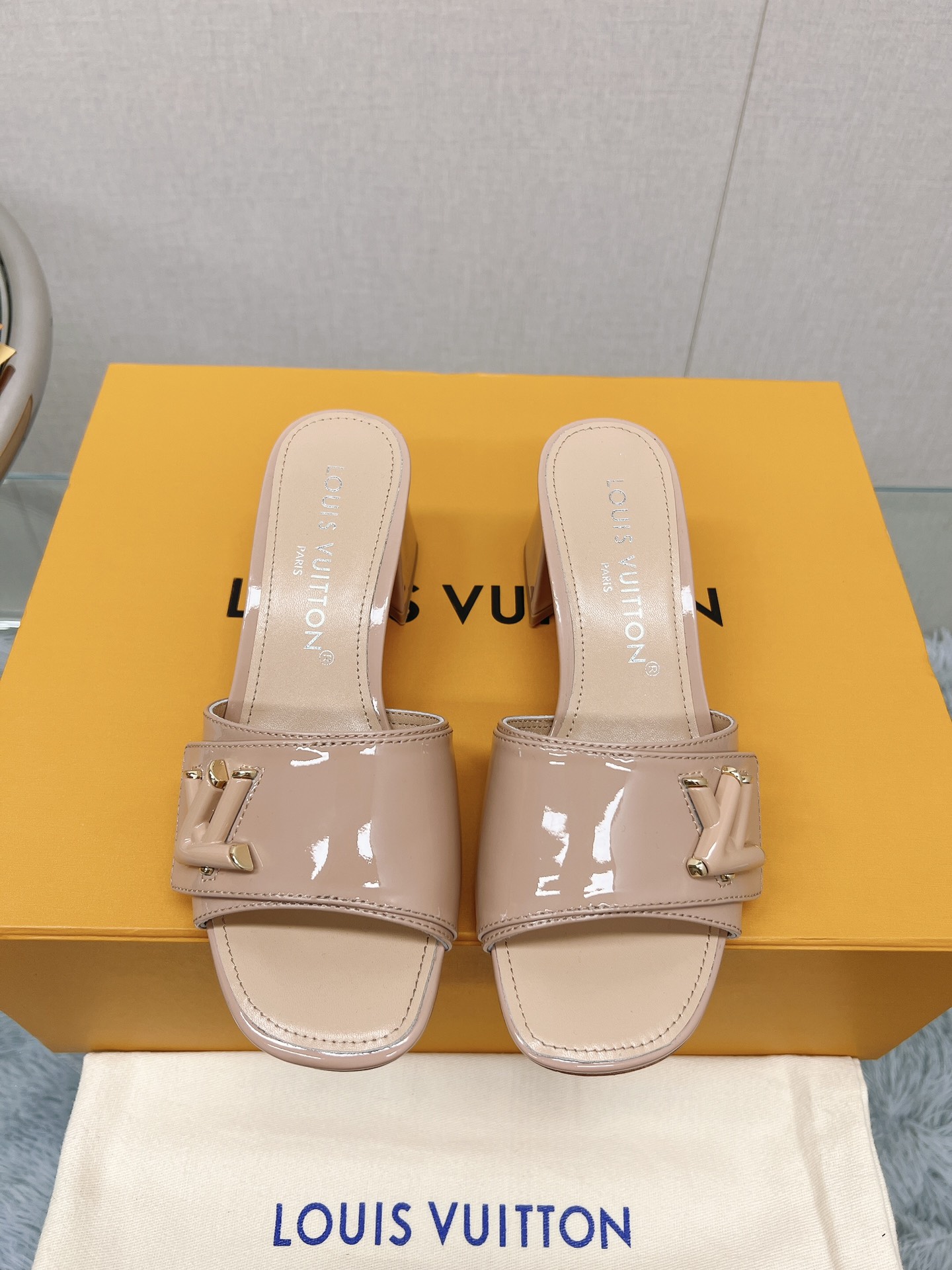 Louis Vuitton Sandal – WOLV1051