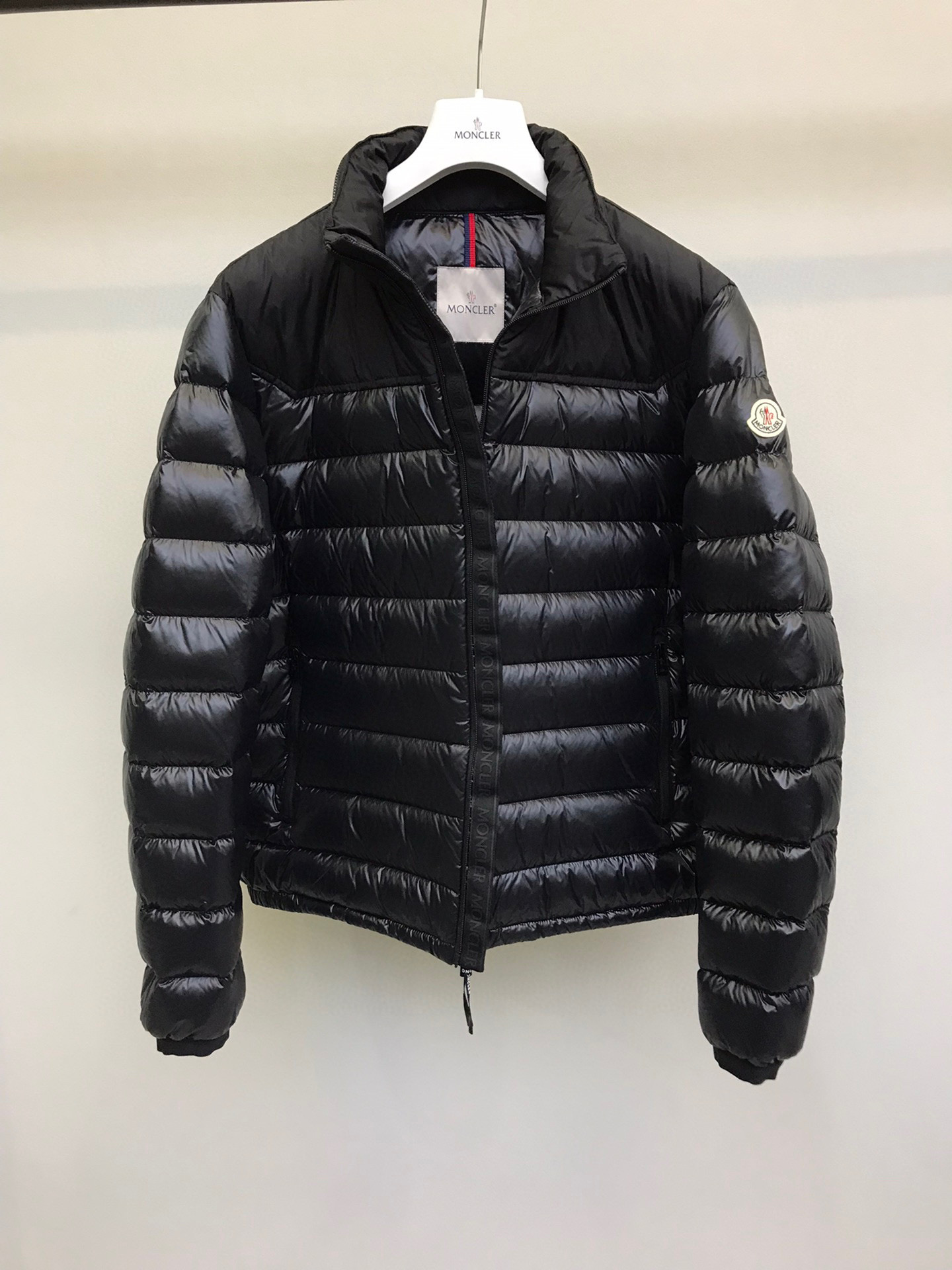 Moncler Jacket – CJKT1545