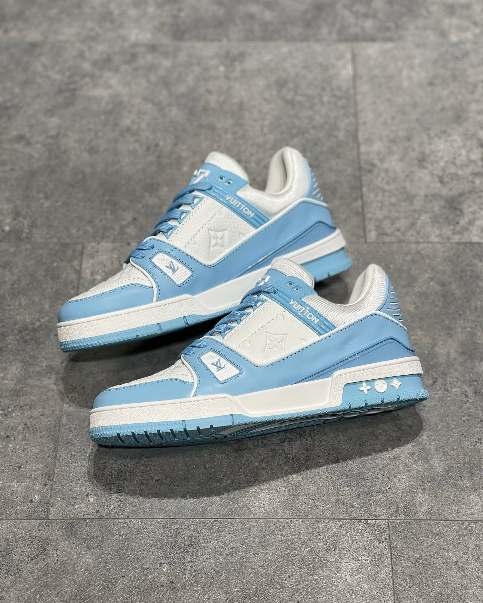Louis Vuitton Sneaker – LSVT1189