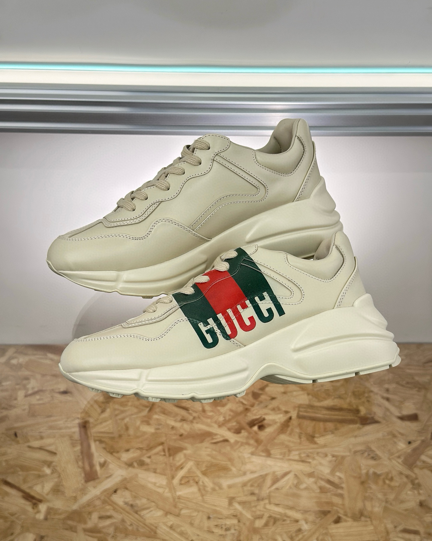 Gucci Sneaker – GUCC1190