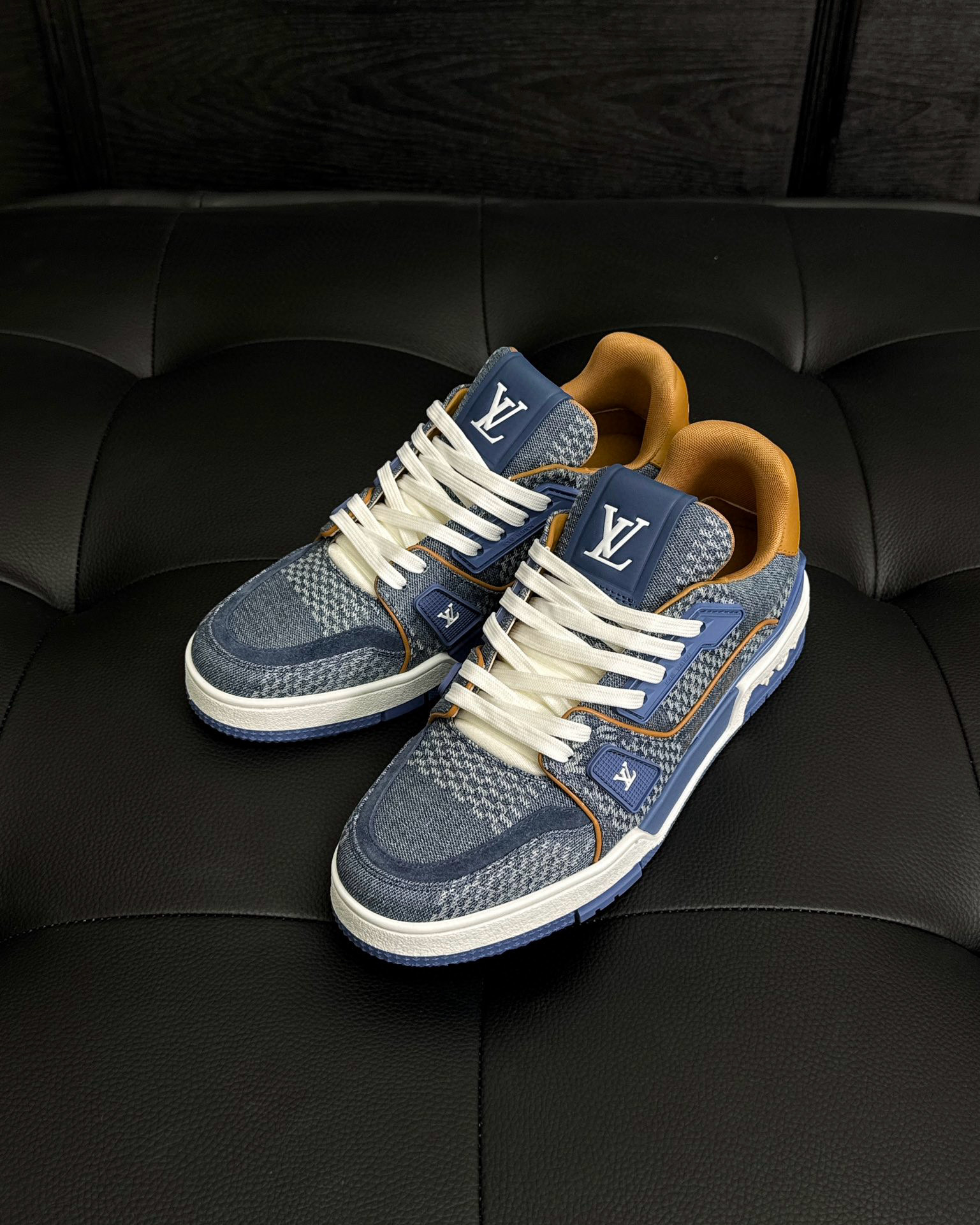 Louis Vuitton Sneaker – LSVT1363