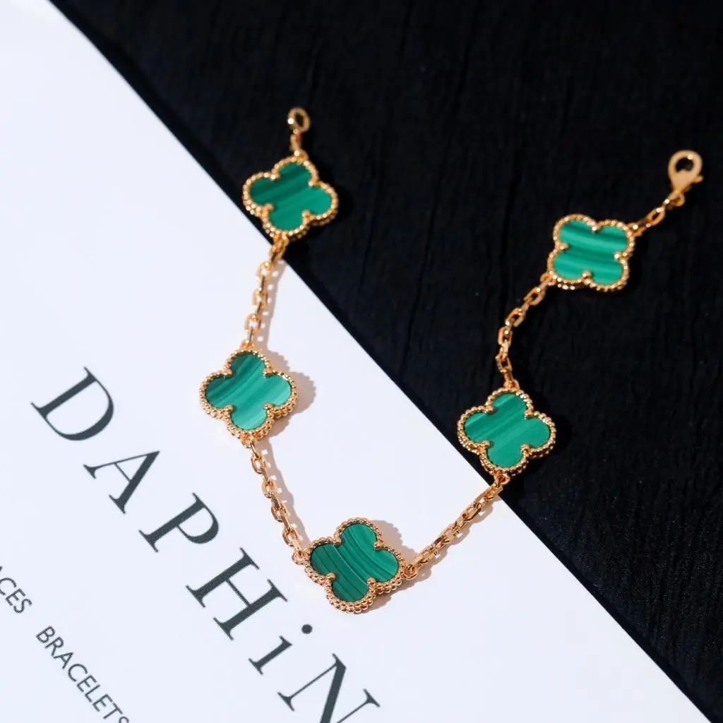 Van Cleef & Arpels Bracelet – JWWM1001