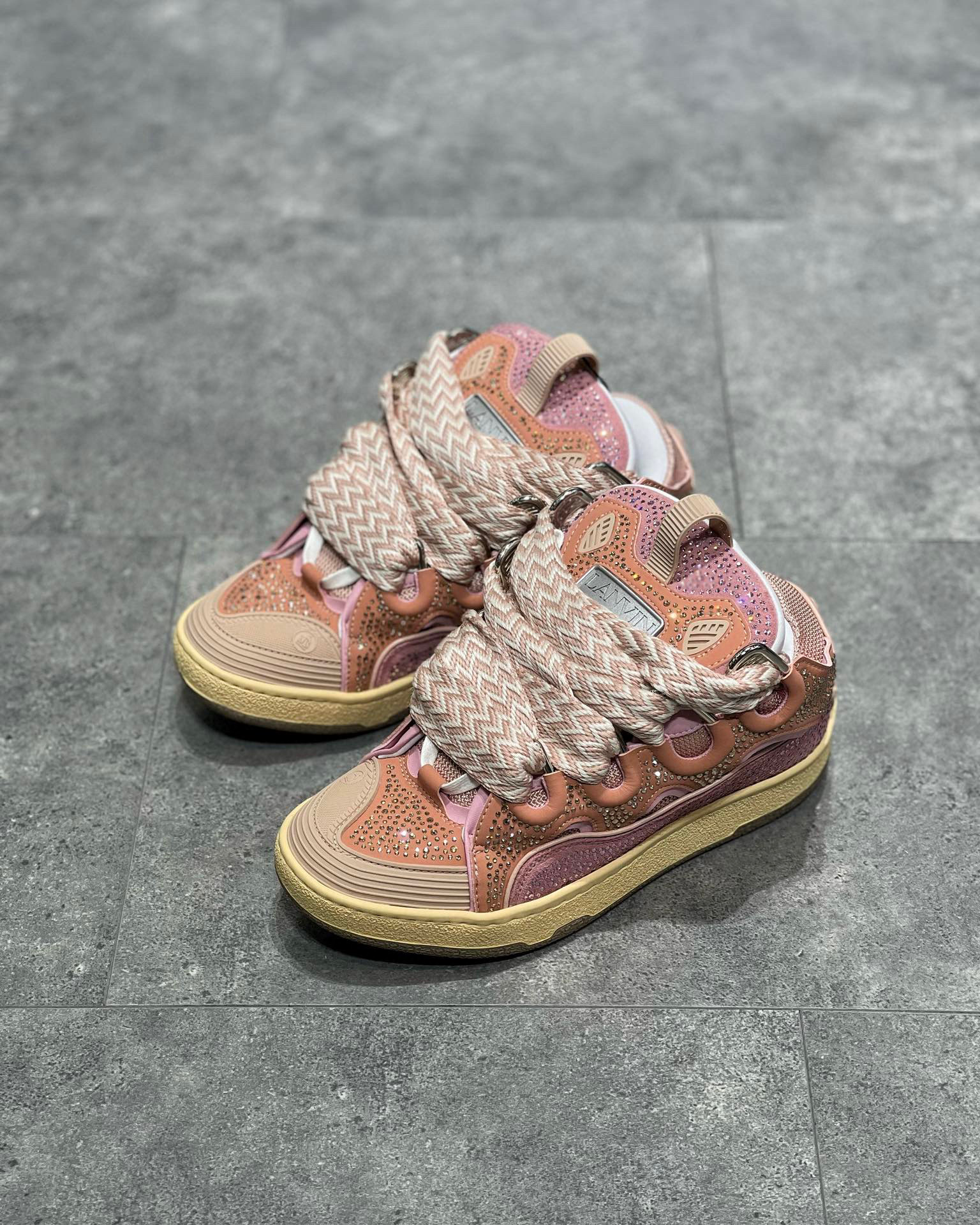 Lanvin Sneaker – LANV1002