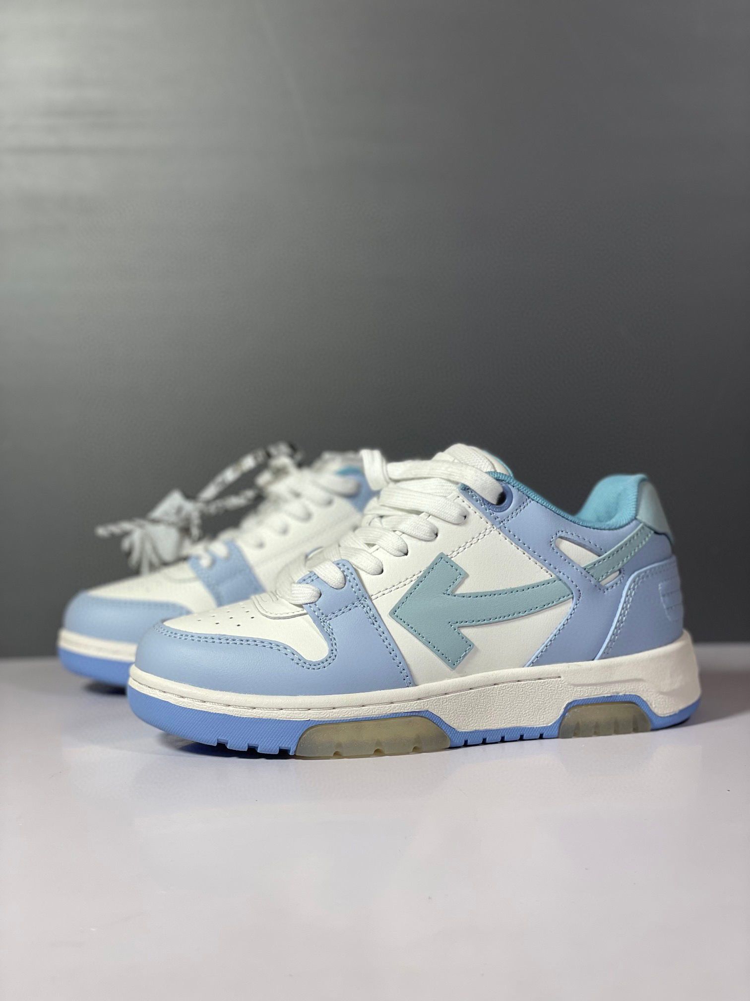 Off White Sneaker – OFWH1004