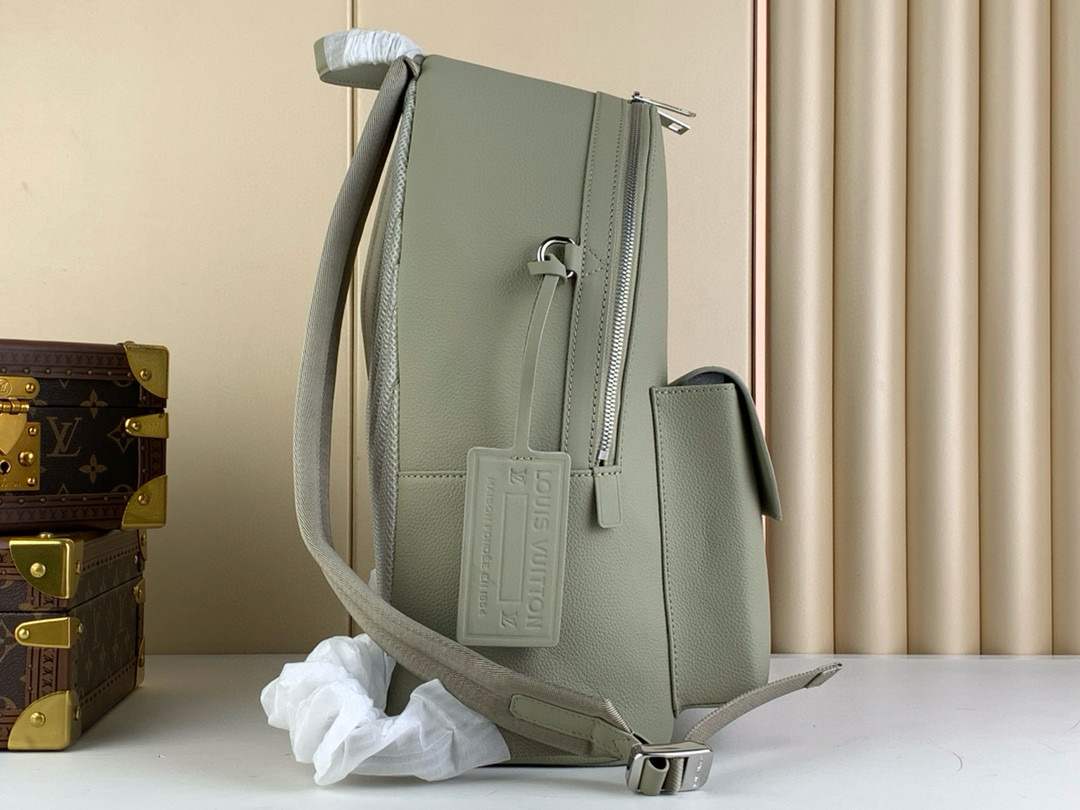 Louis Vuitton Backpack – BBCP1047
