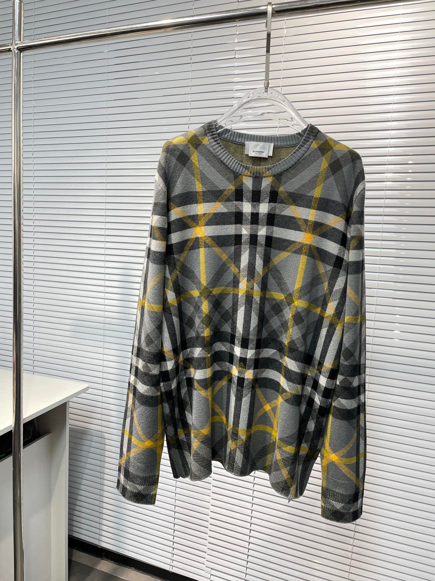 Burberry Sweater – SWHO2102