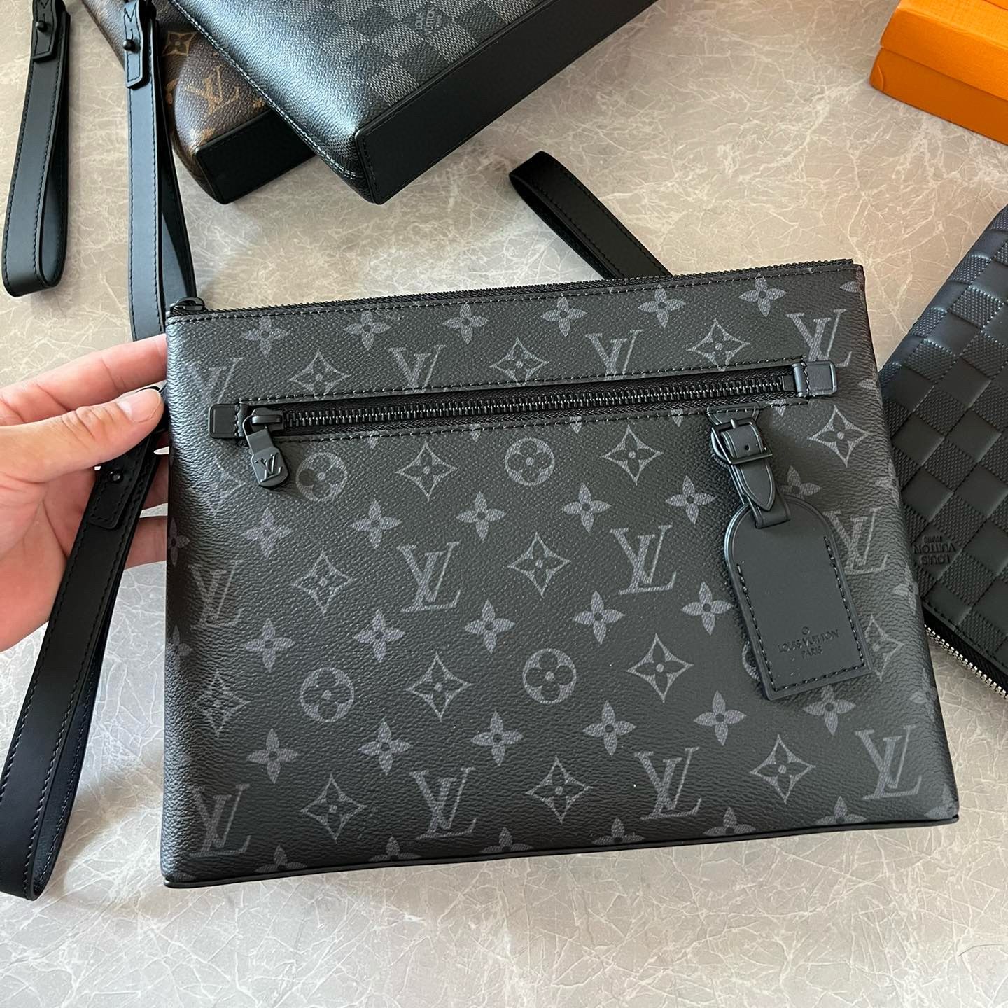 Louis Vuitton Pouch – BHPH1047