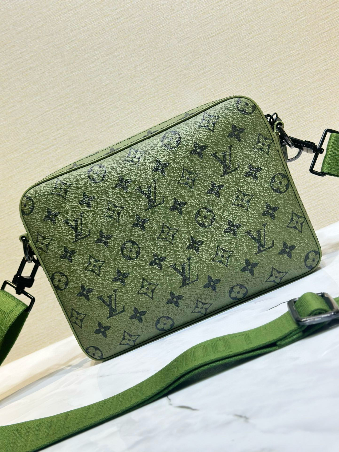 Louis Vuitton Bag – BBMC1109