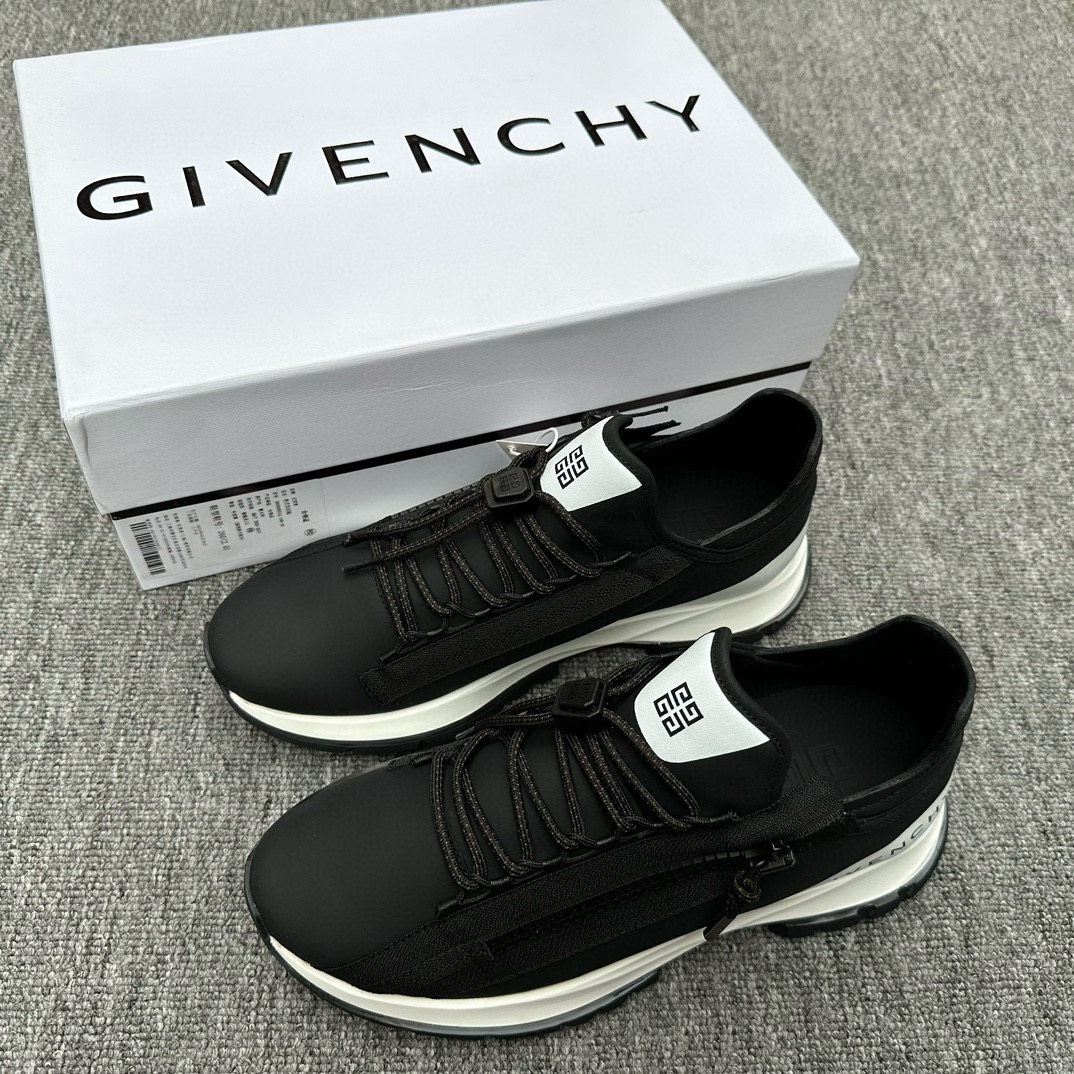Givenchy Sneaker – GVCY1034
