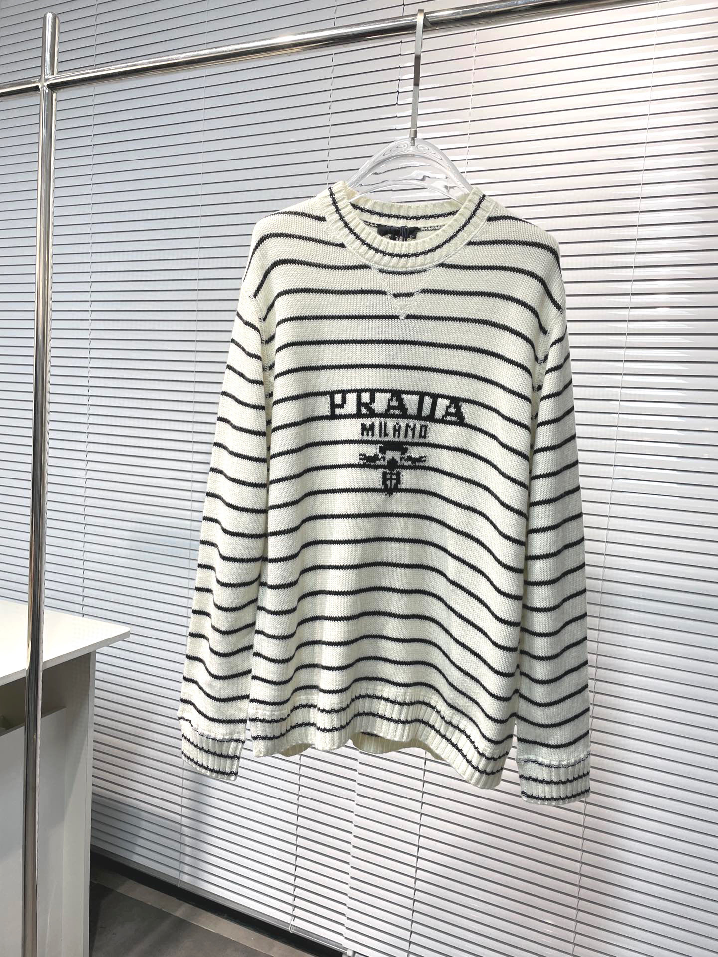 Prada Sweater – SWHO1917