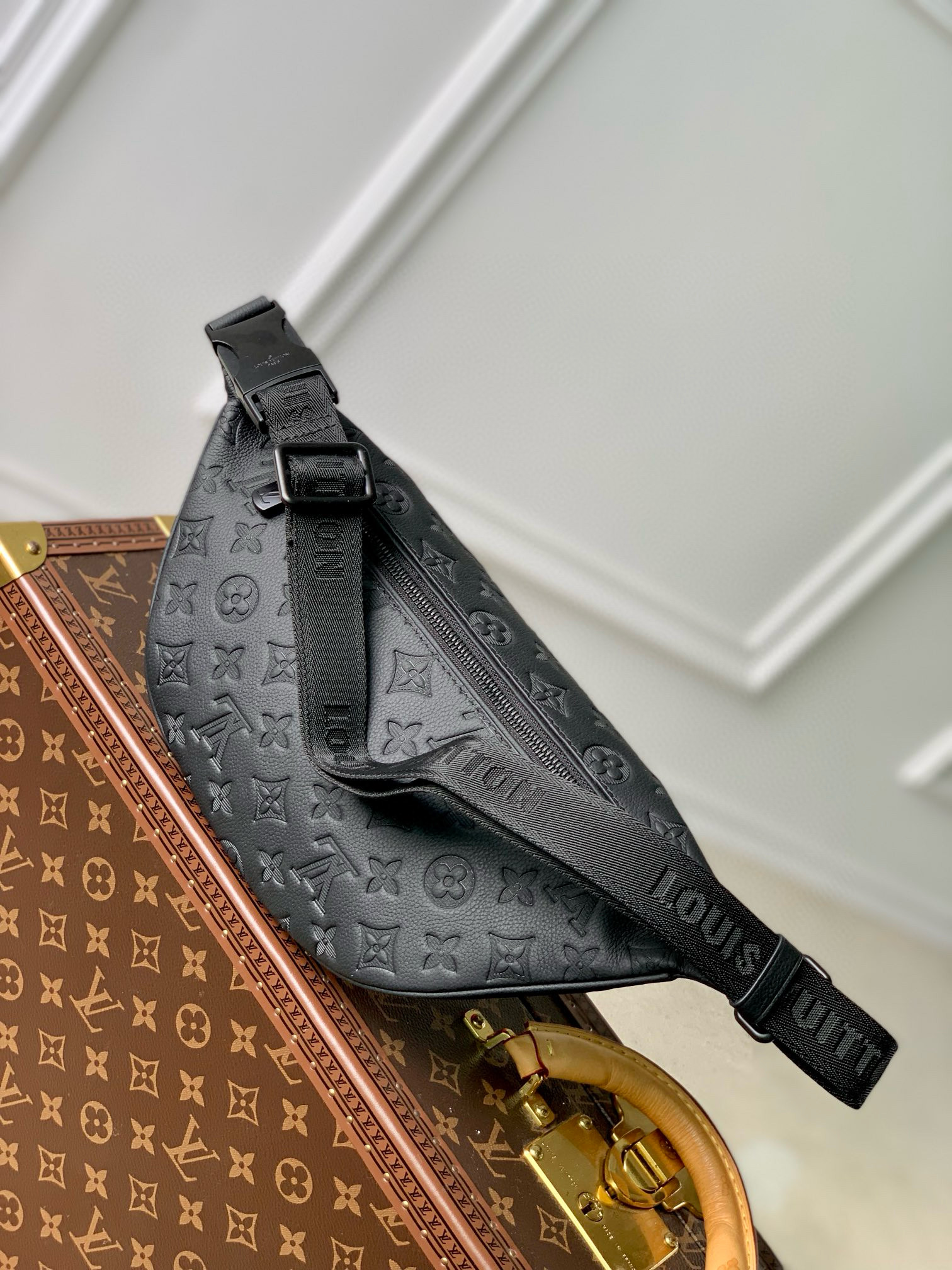Louis Vuitton Beltbag – BBTG1008