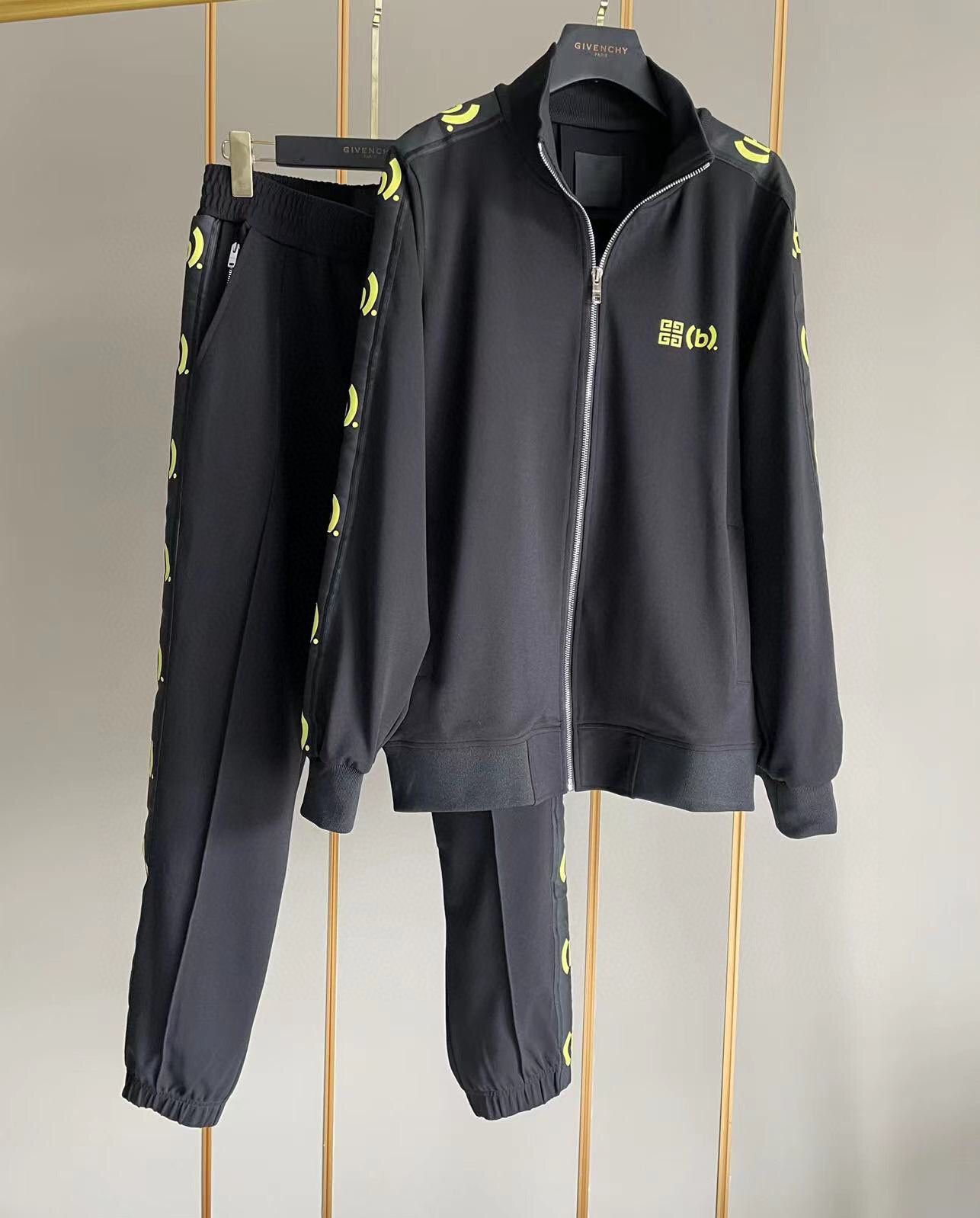 Givenchy Tracksuit – TRPT1048