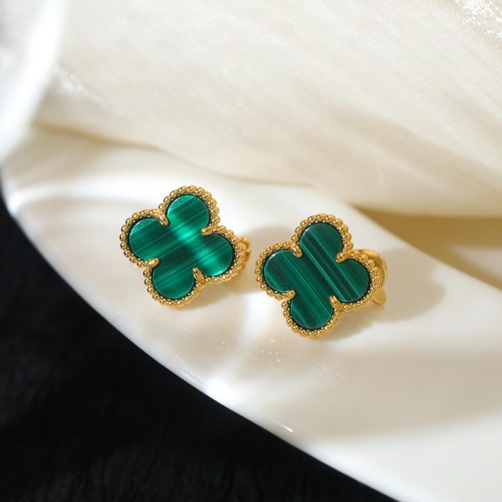 Van Cleef & Arpels Earrings – JWWM1049