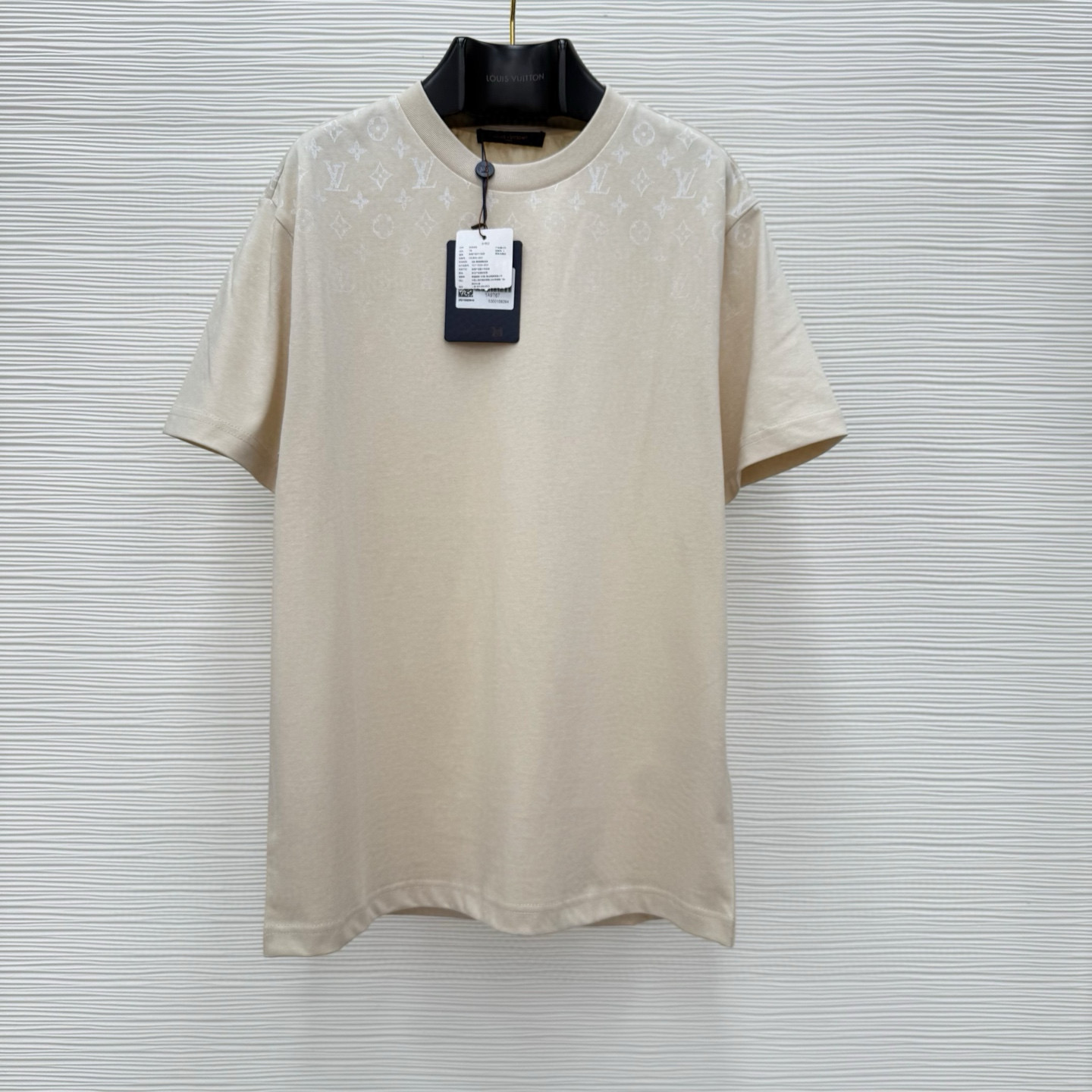 Louis Vuitton T-Shirt – TSHP3364