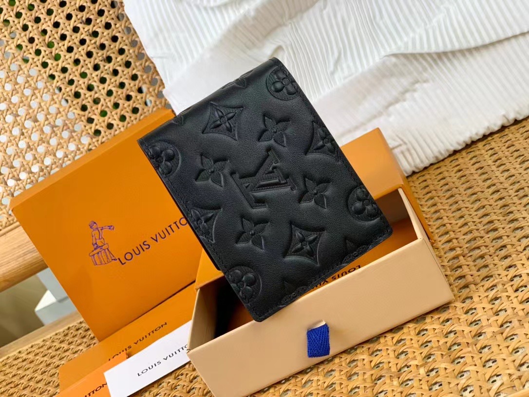 Louis Vuitton Wallet – MWLT1213