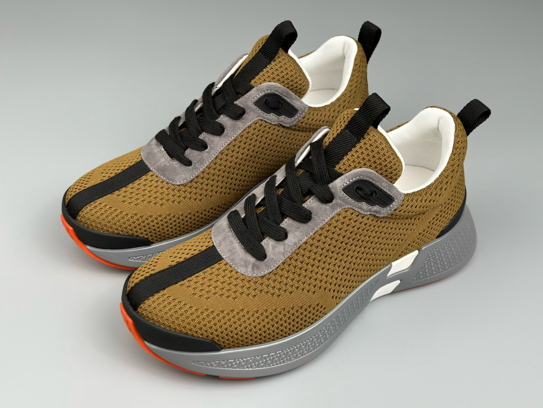Hermes Sneaker – HRMS1025