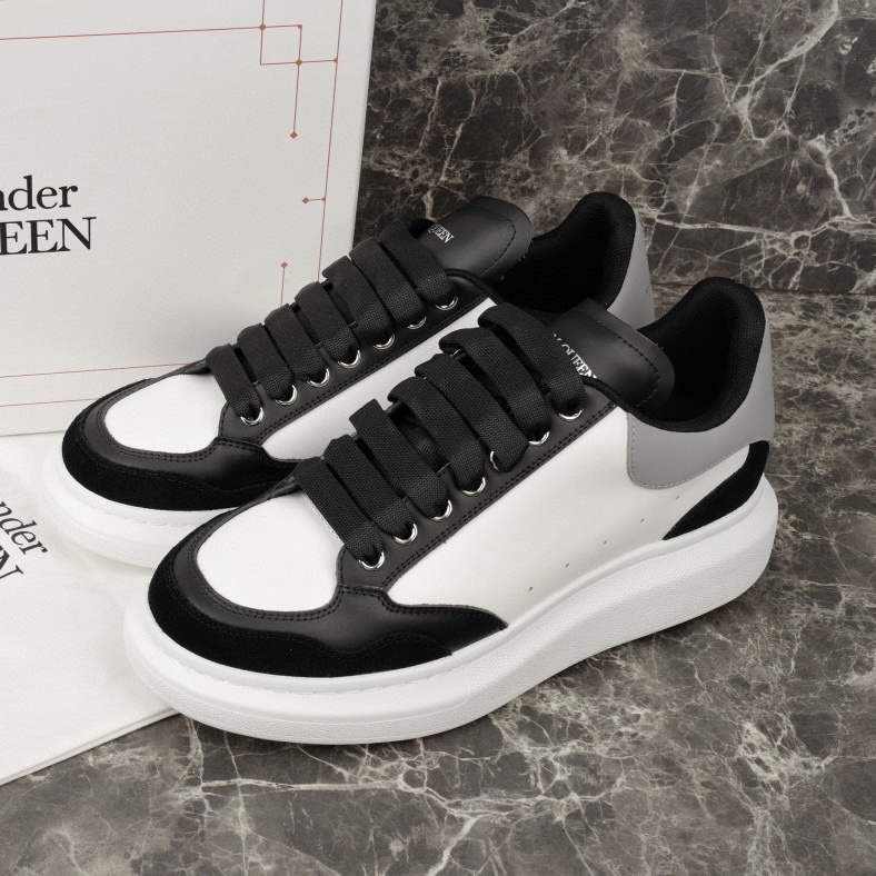 Alexander McQueen Sneaker – AMCQ1051